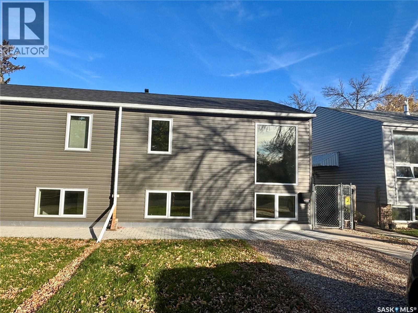 905b Argyle Avenue Property Photo 18