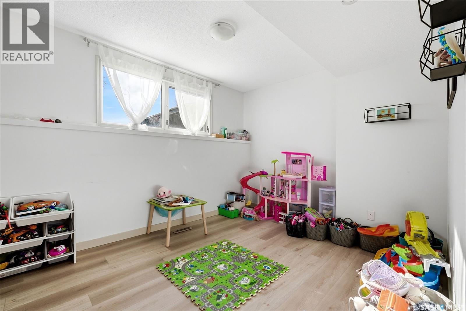 31 Berenson Avenue Property Photo 25