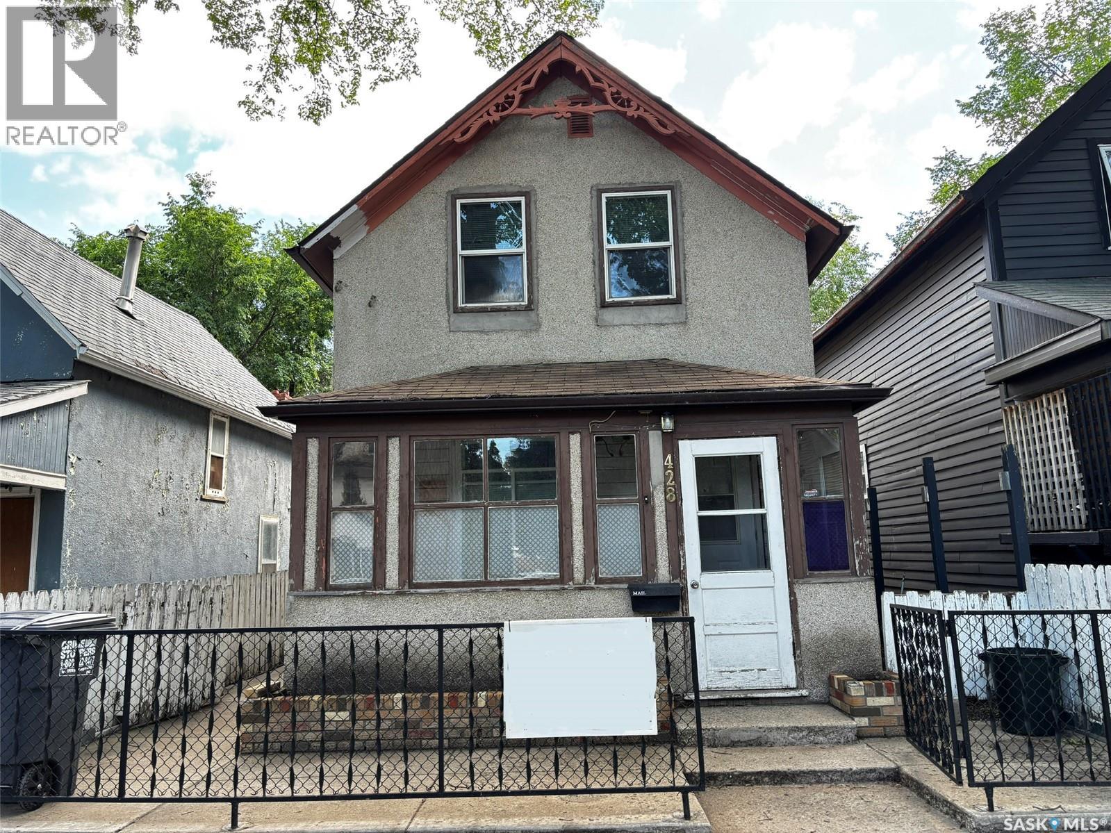428 I AVENUE S Property Photo 1