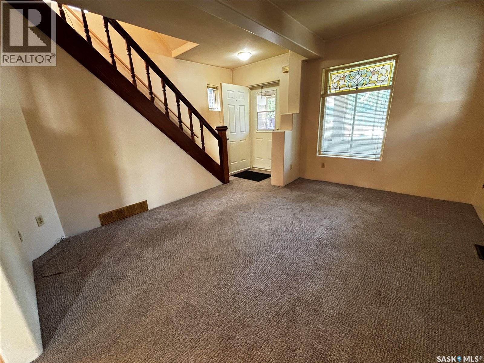 428 I Avenue S Property Photo 4