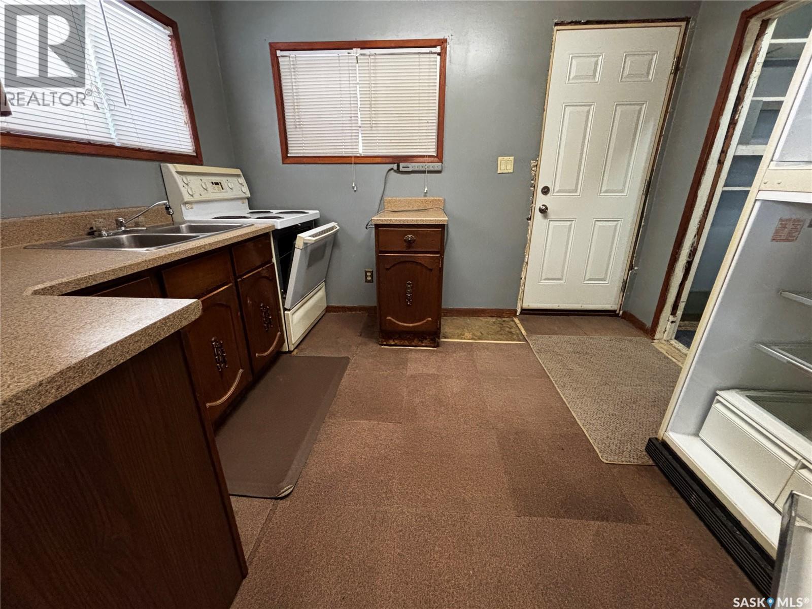 428 I Avenue S Property Photo 7