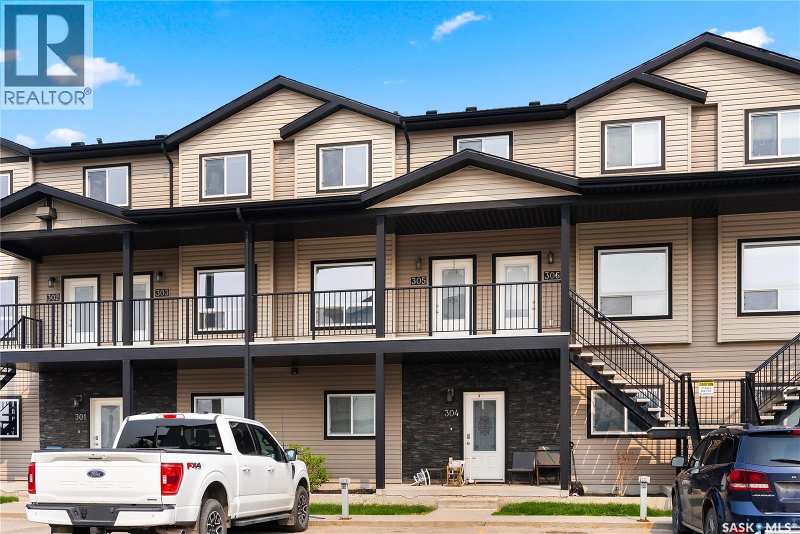 305 3822 Dewdney Avenue E Property Photo 1