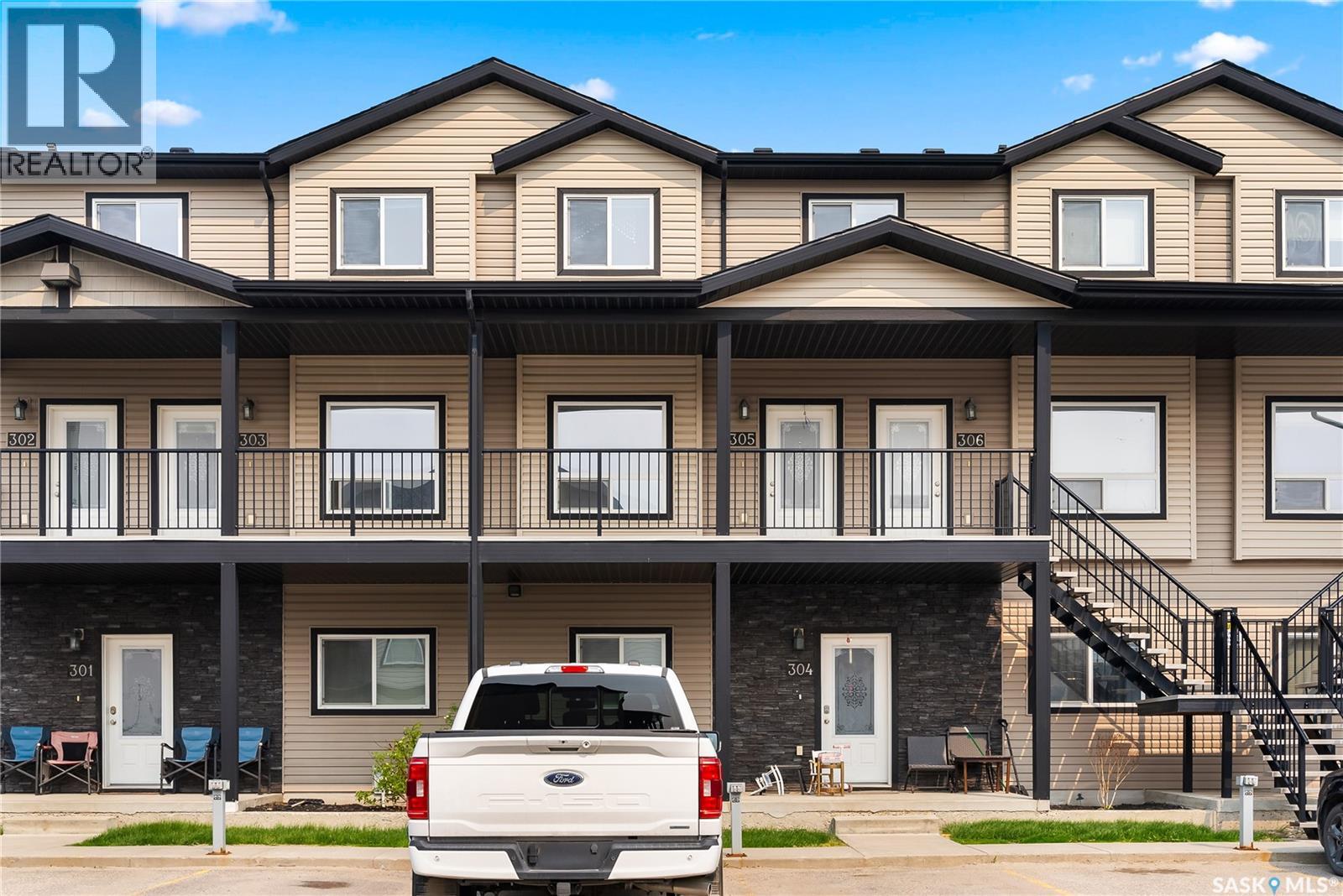 305 3822 Dewdney Avenue E Property Photo 2