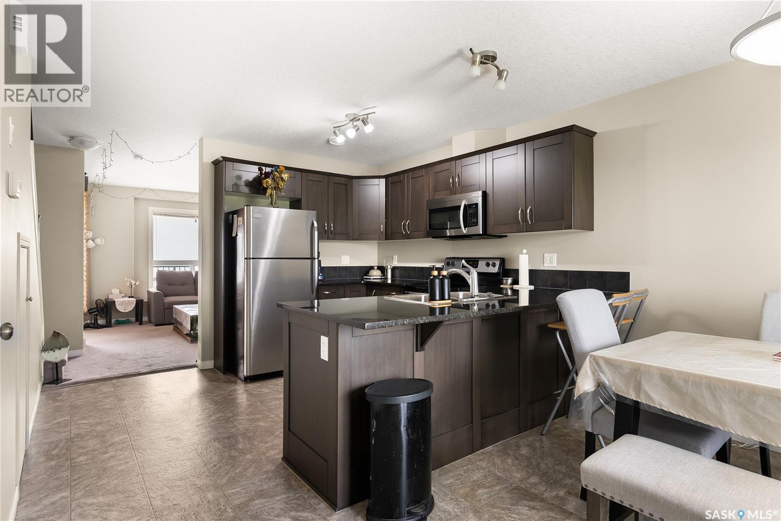 305 3822 Dewdney Avenue E Property Photo 8