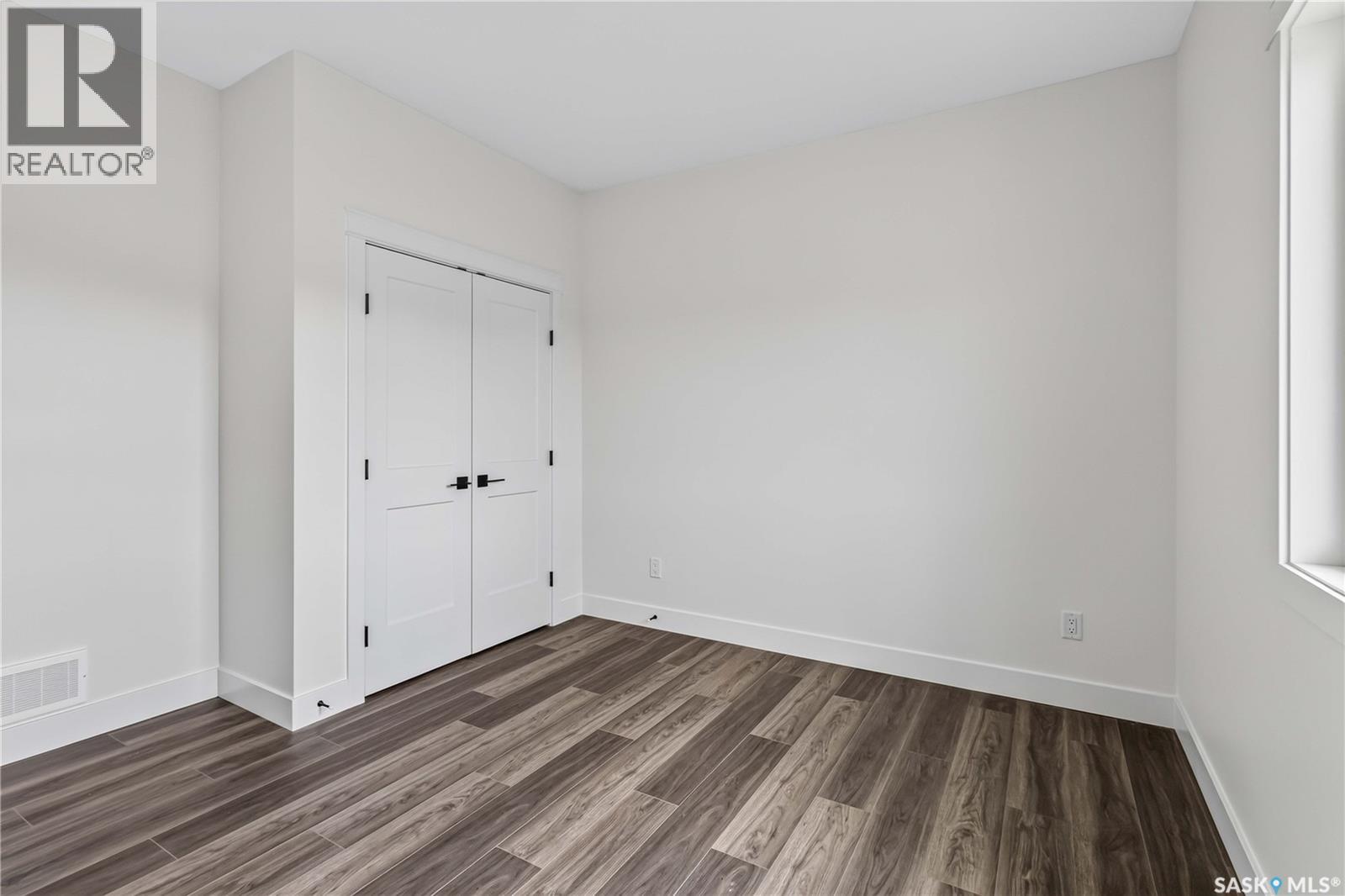 1211 Nightingale Terrace Property Photo 17