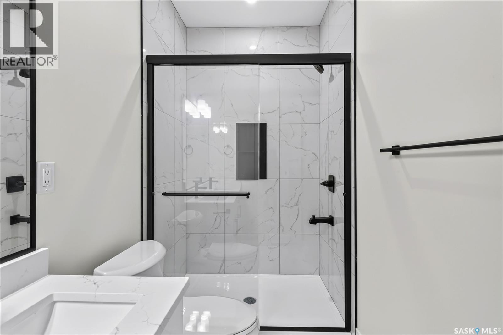 1211 Nightingale Terrace Property Photo 25