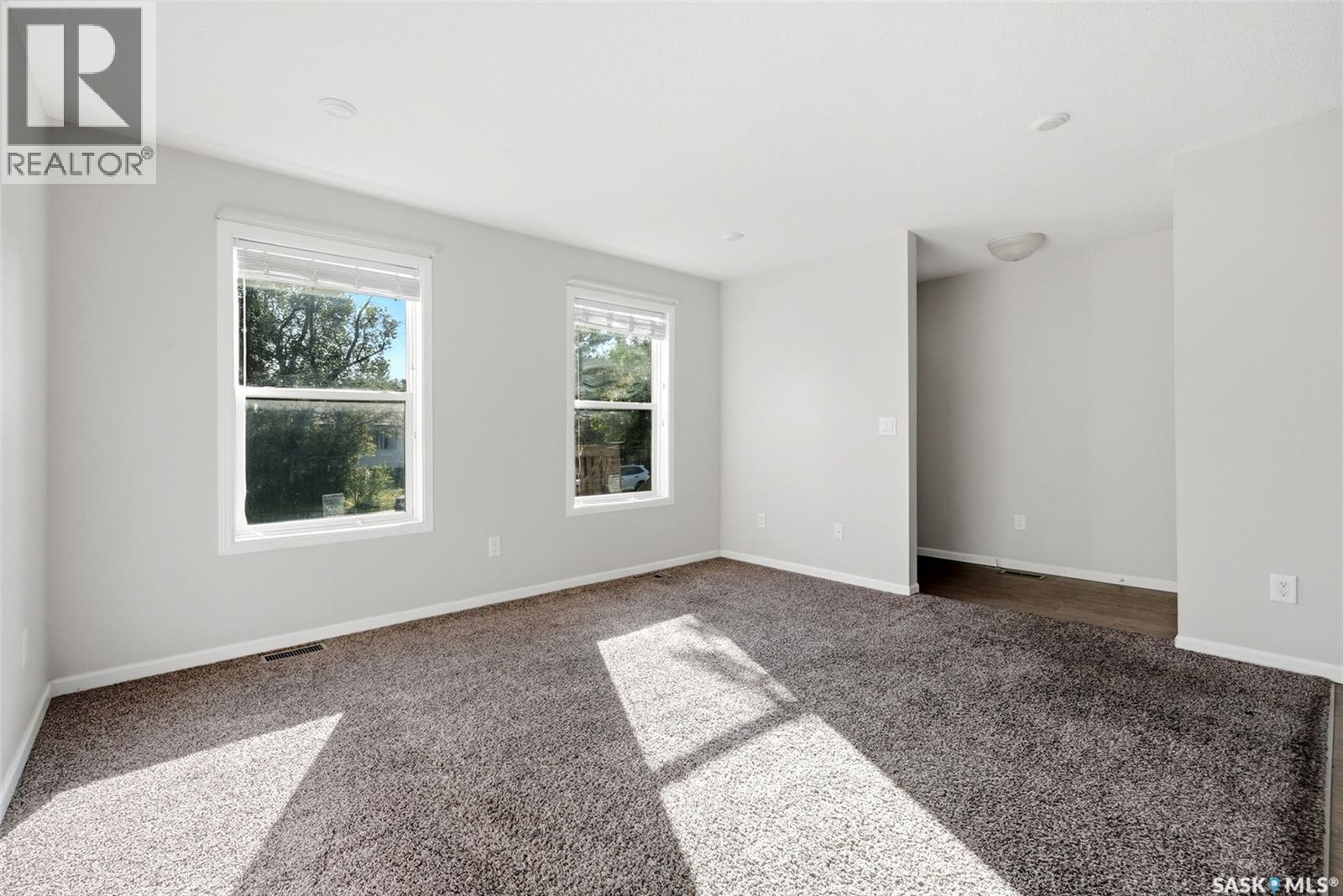 1752 York Street Property Photo 3