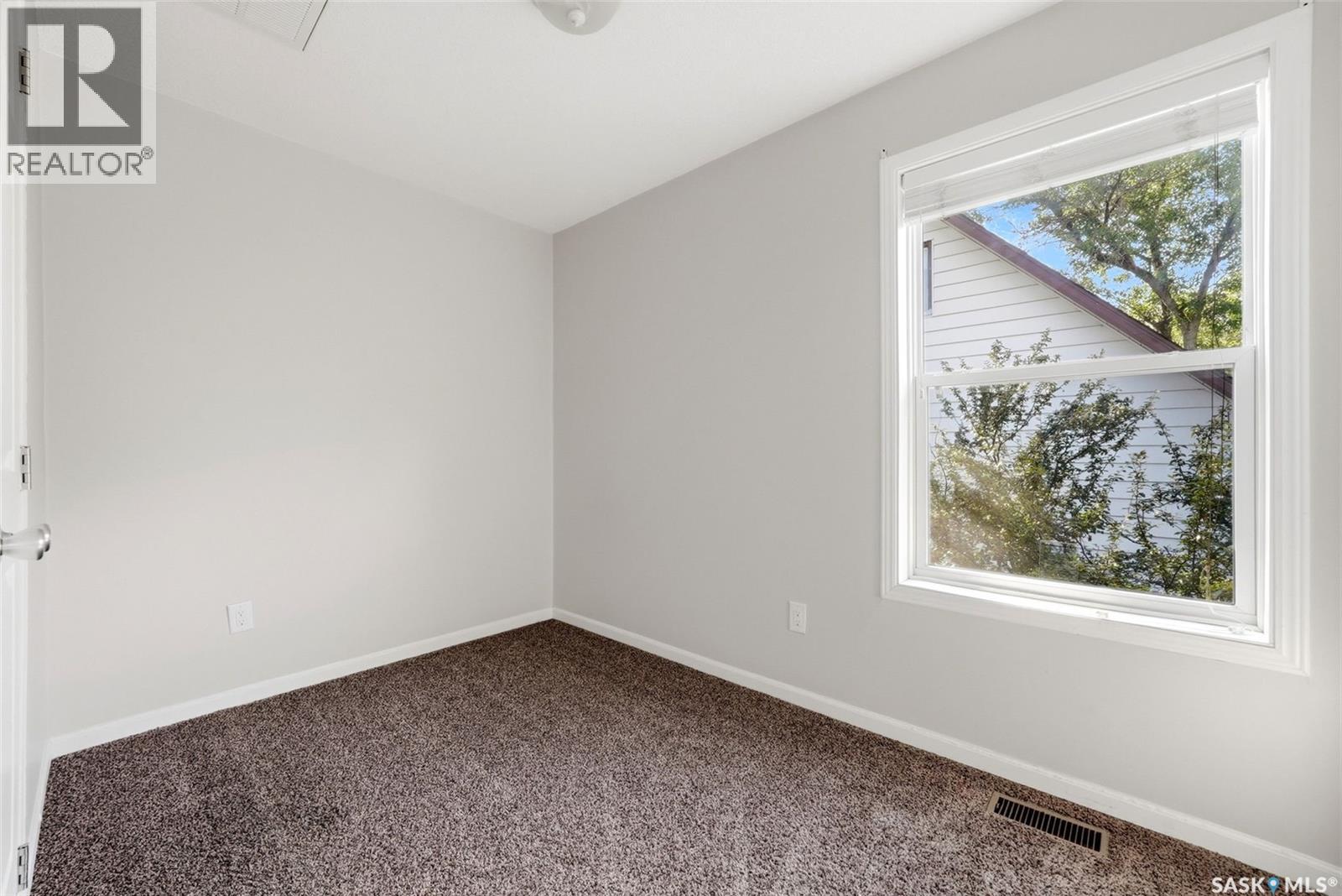 1752 York Street Property Photo 15