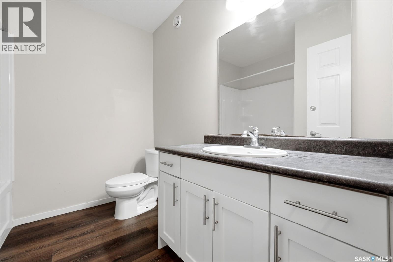 1752 York Street Property Photo 21