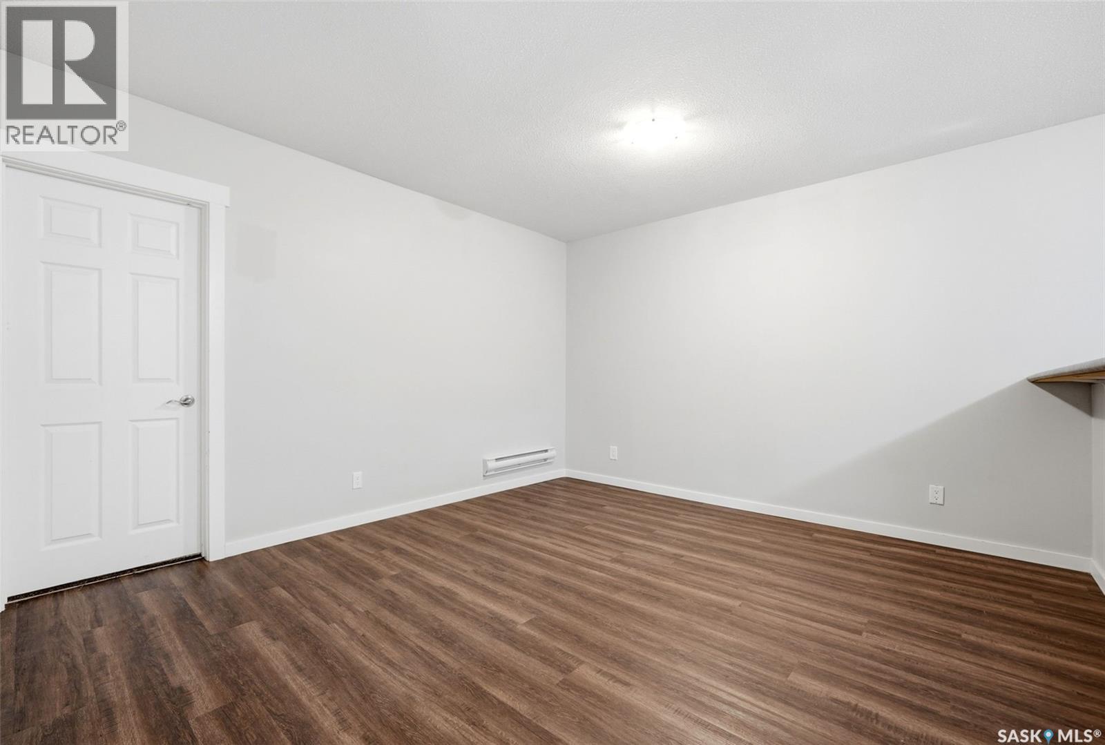 1752 York Street Property Photo 25