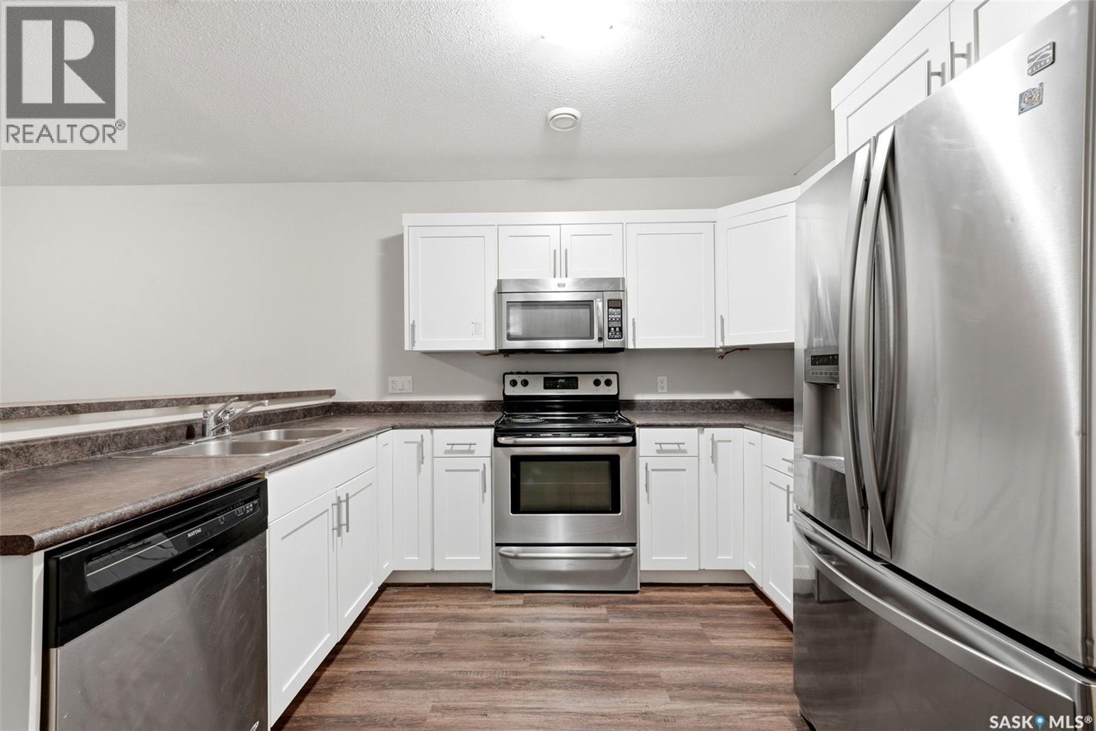 1752 York Street Property Photo 28