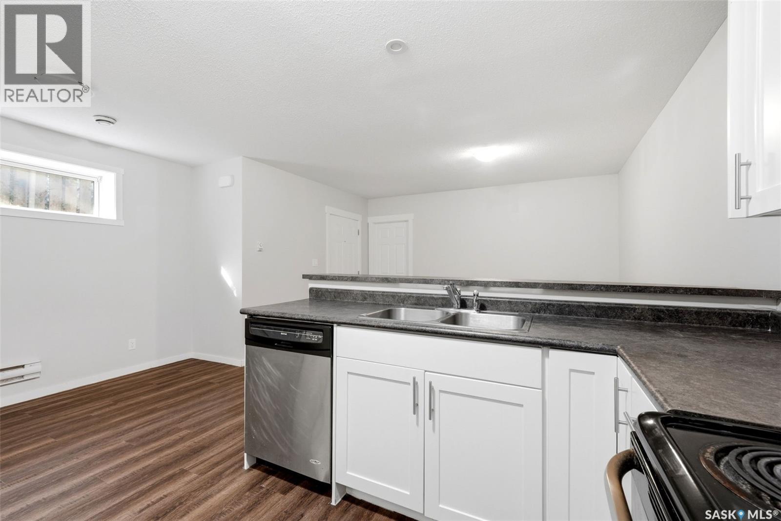 1752 York Street Property Photo 29
