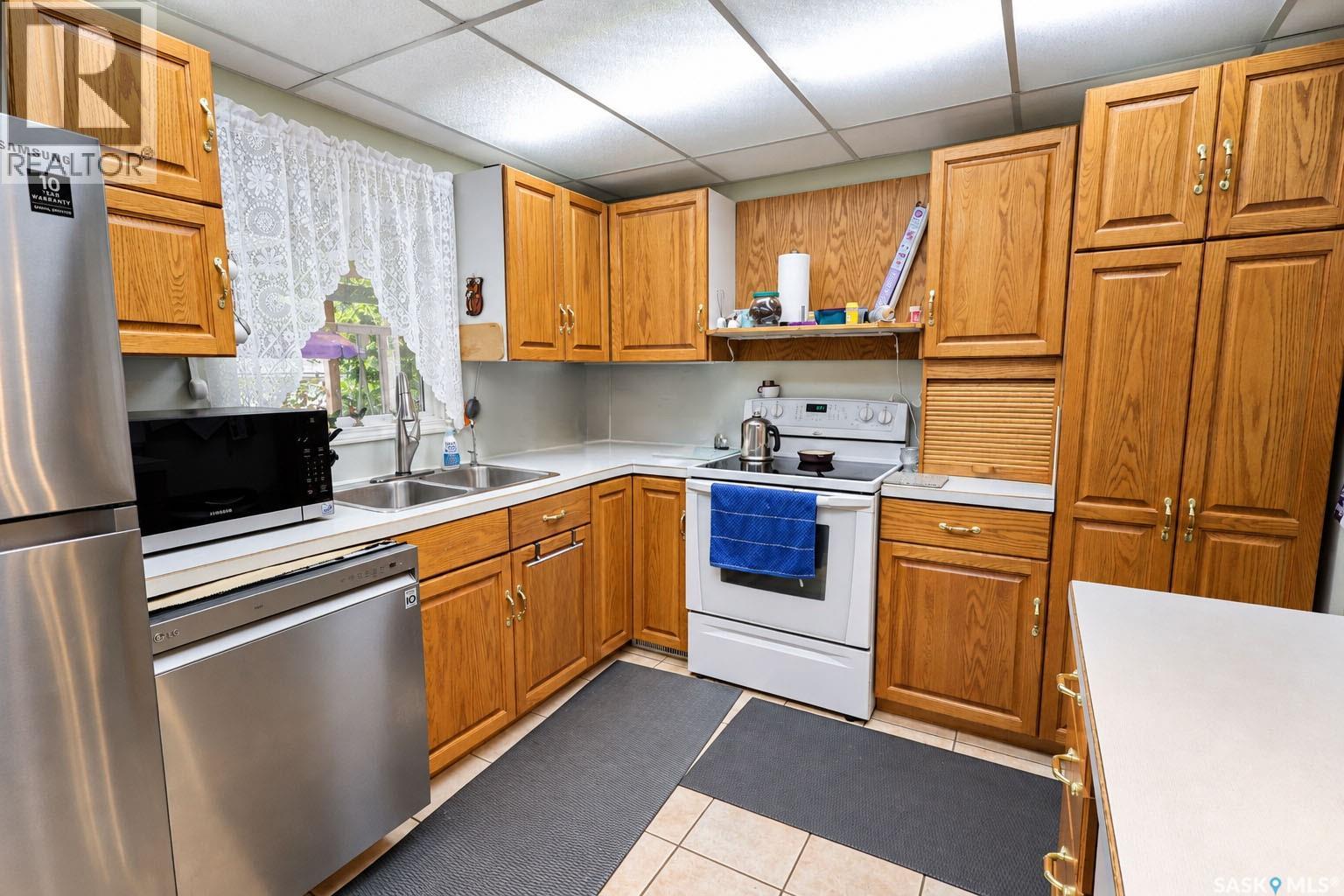 23 Berezowsky Drive Property Photo 7