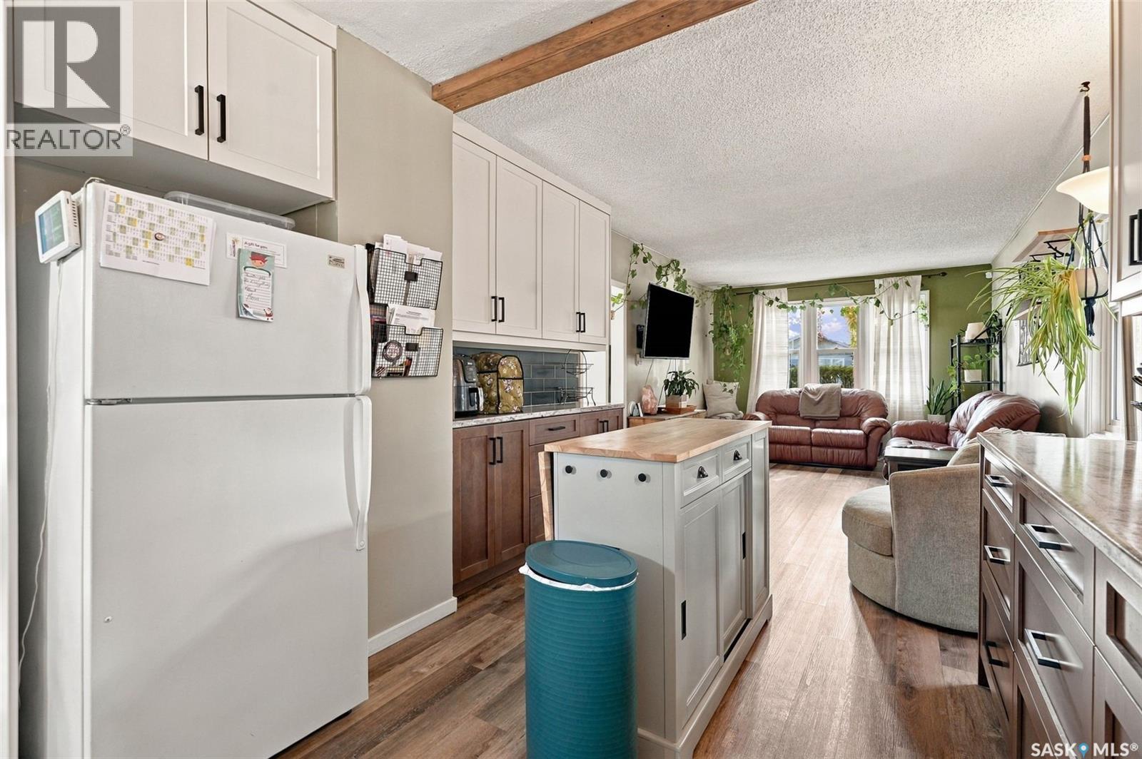 110 109th Street W Property Photo 13