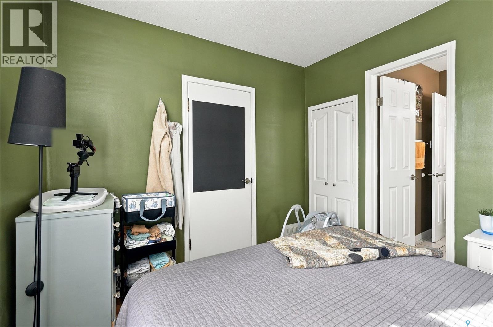 110 109th Street W Property Photo 22