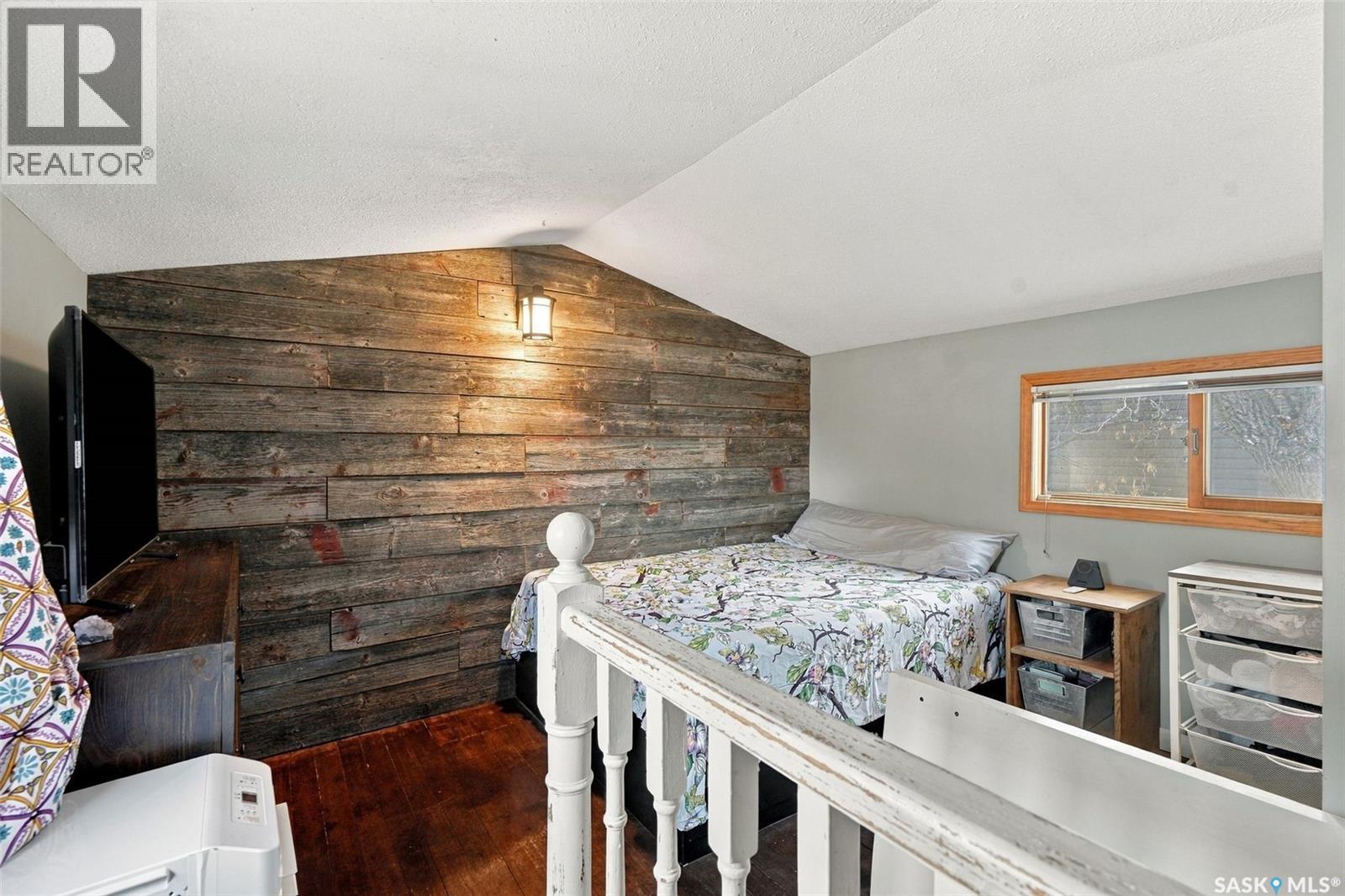 110 109th Street W Property Photo 23