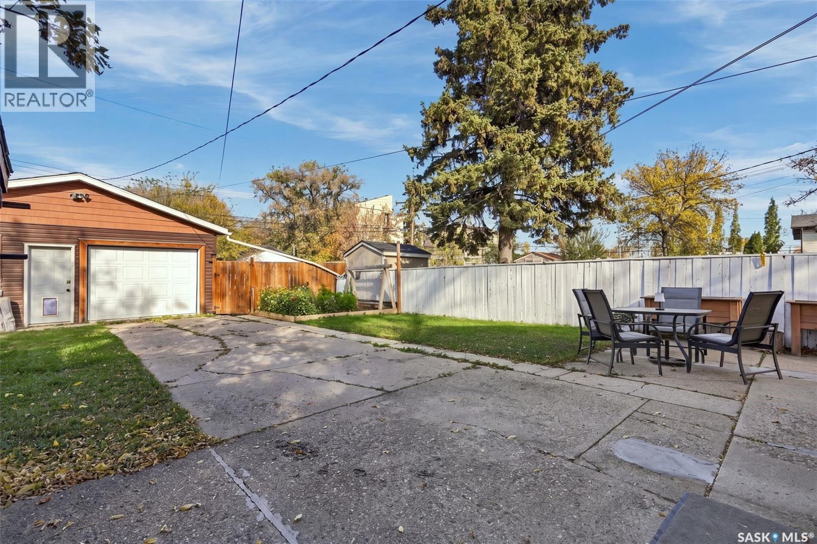 110 109th Street W Property Photo 35