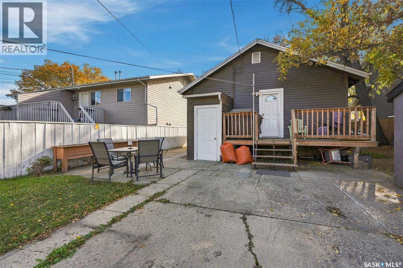 110 109th Street W Property Photo 39
