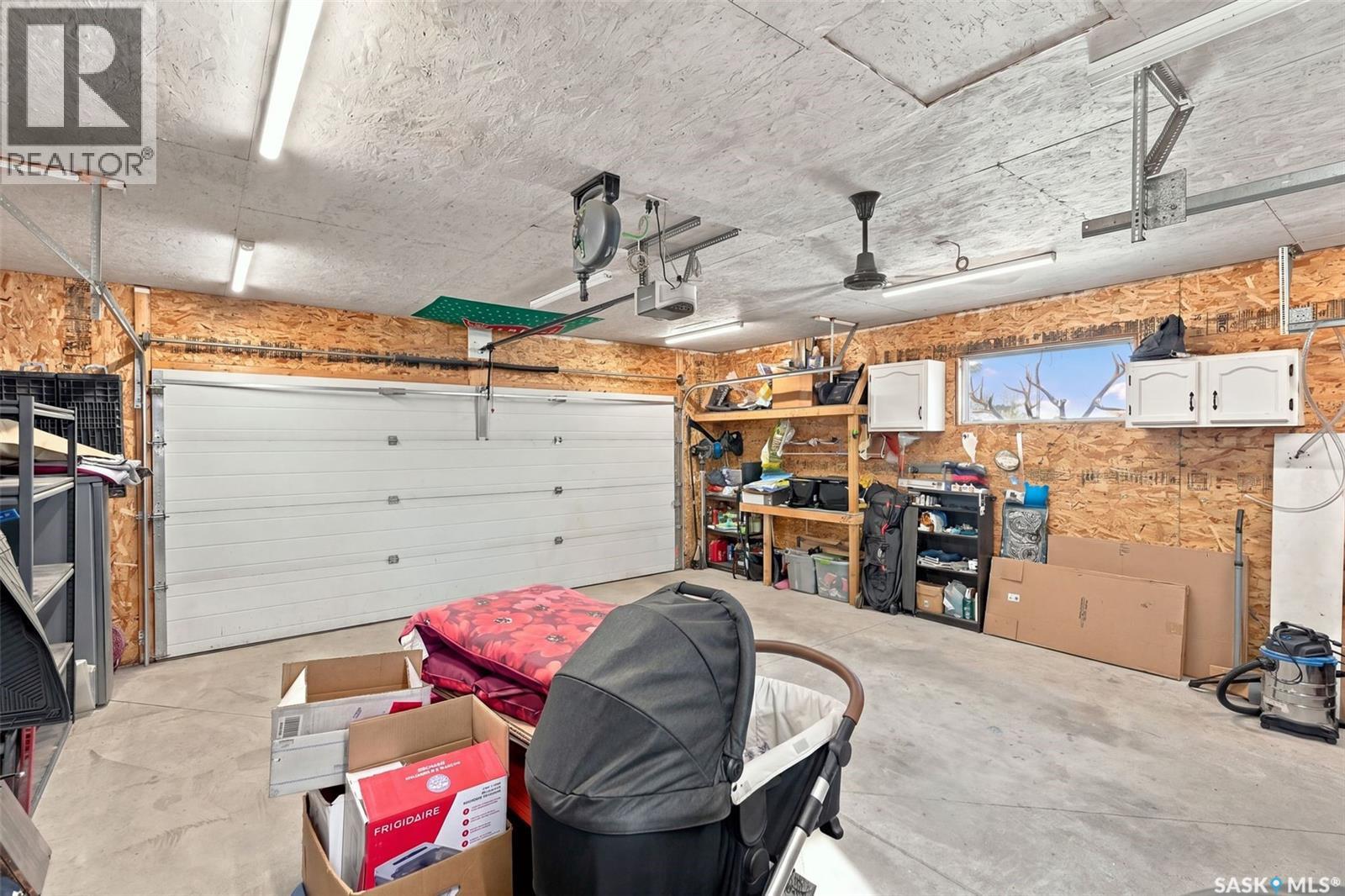 110 109th Street W Property Photo 42