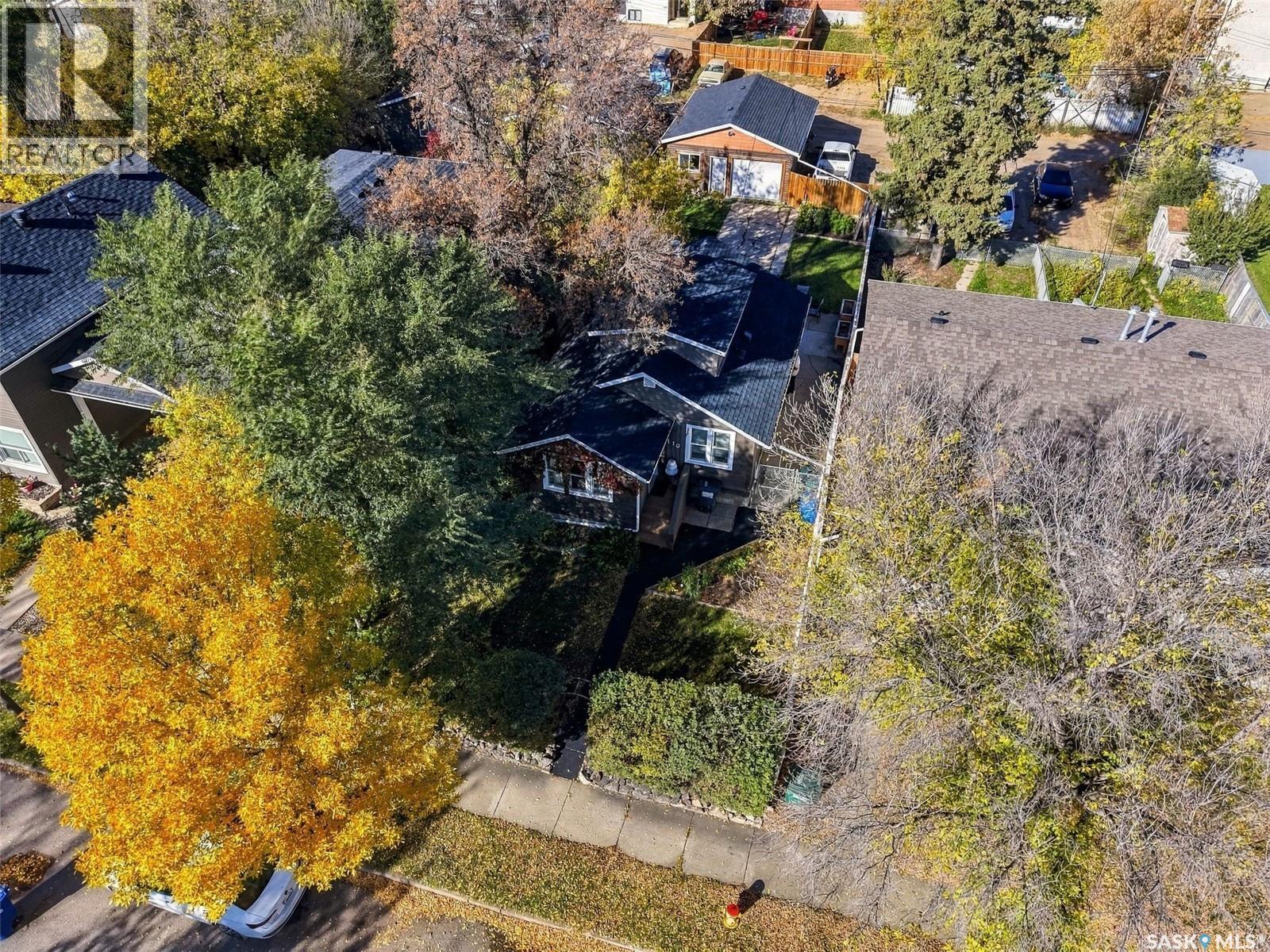 110 109th Street W Property Photo 47