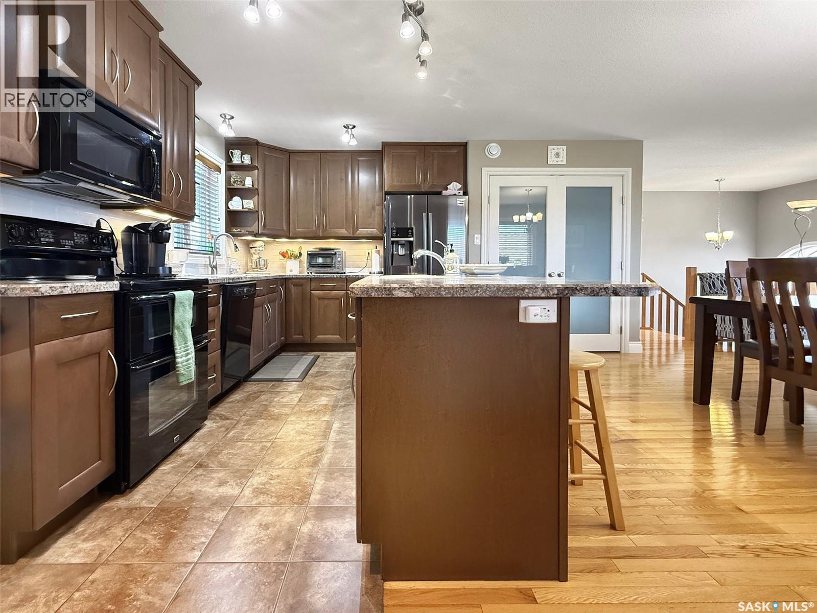 828 Colonel Otter Drive Property Photo 5
