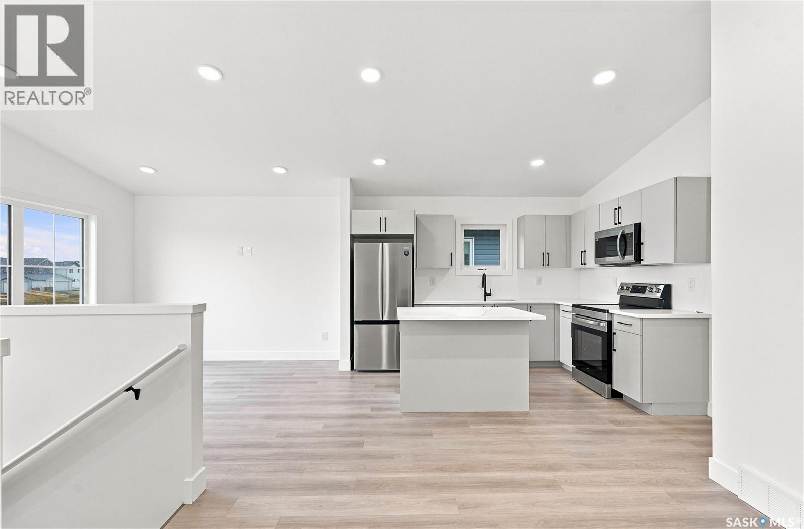 451 Stehwien Street Property Photo 8