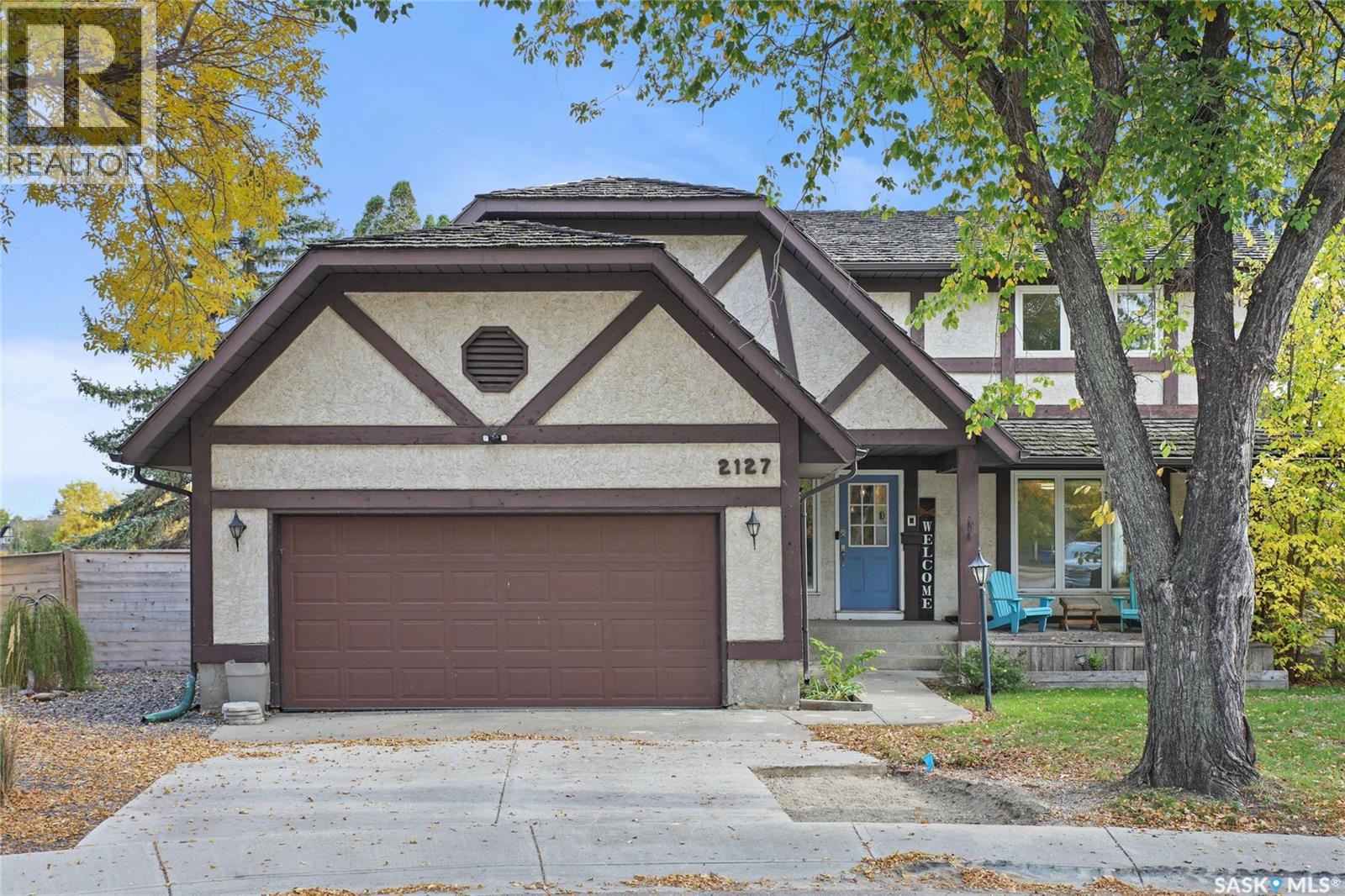 2127 CUNNING CRESCENT E Property Photo 1