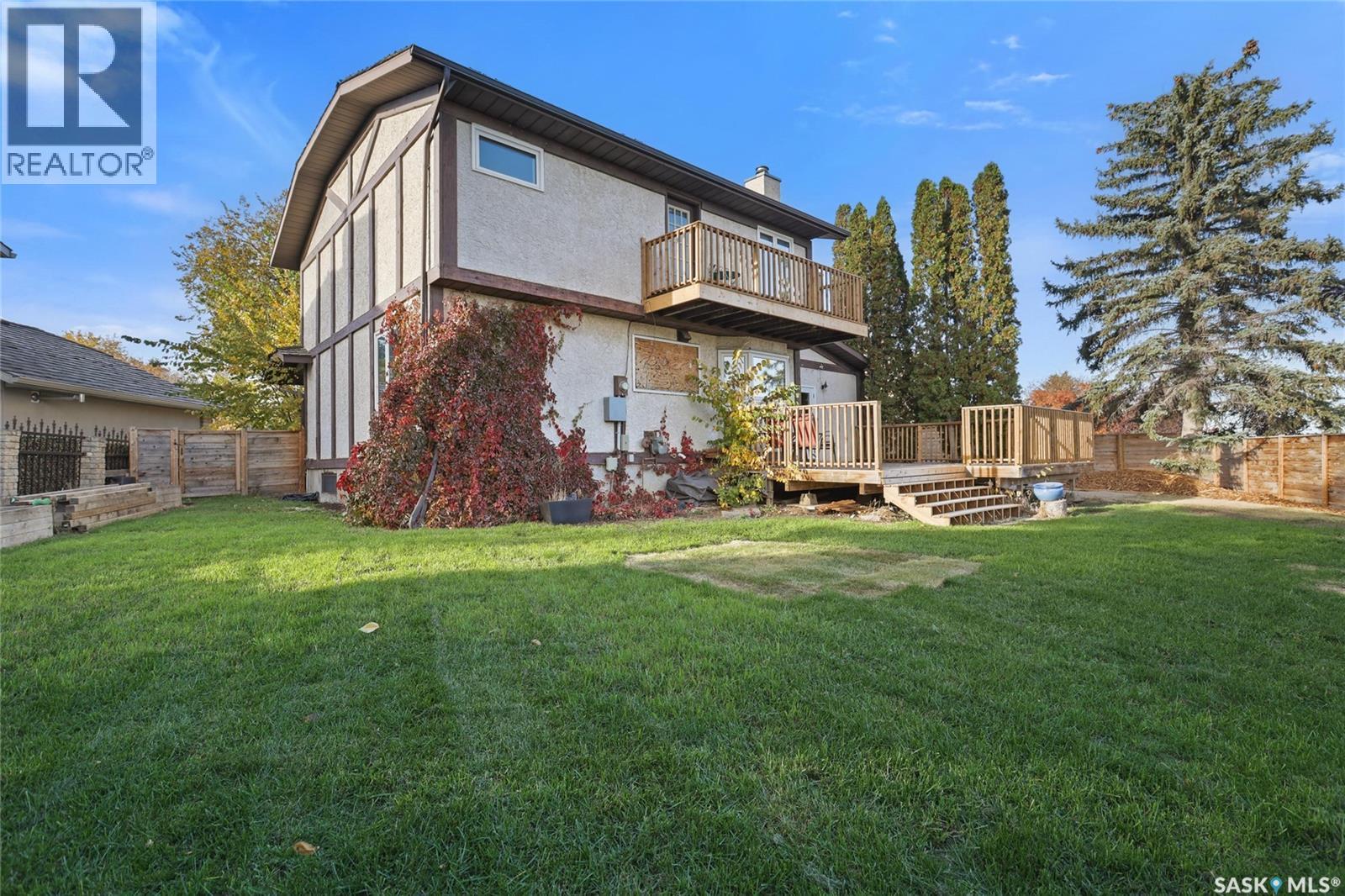 2127 Cunning Crescent E Property Photo 3