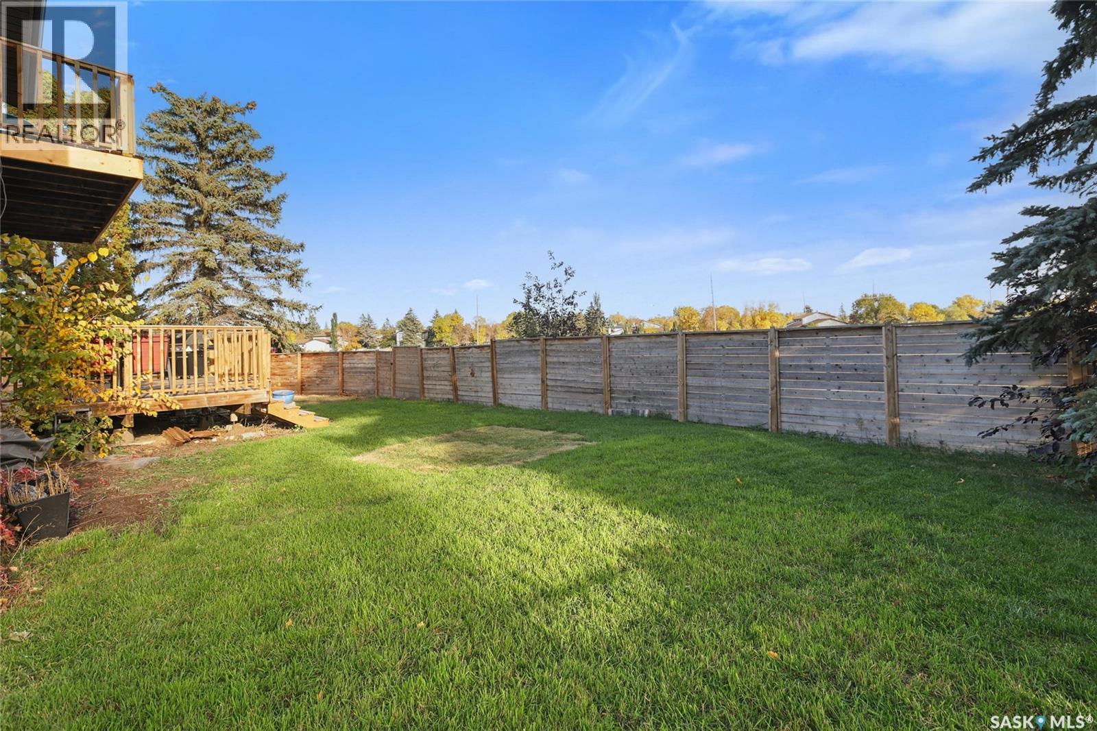 2127 Cunning Crescent E Property Photo 4