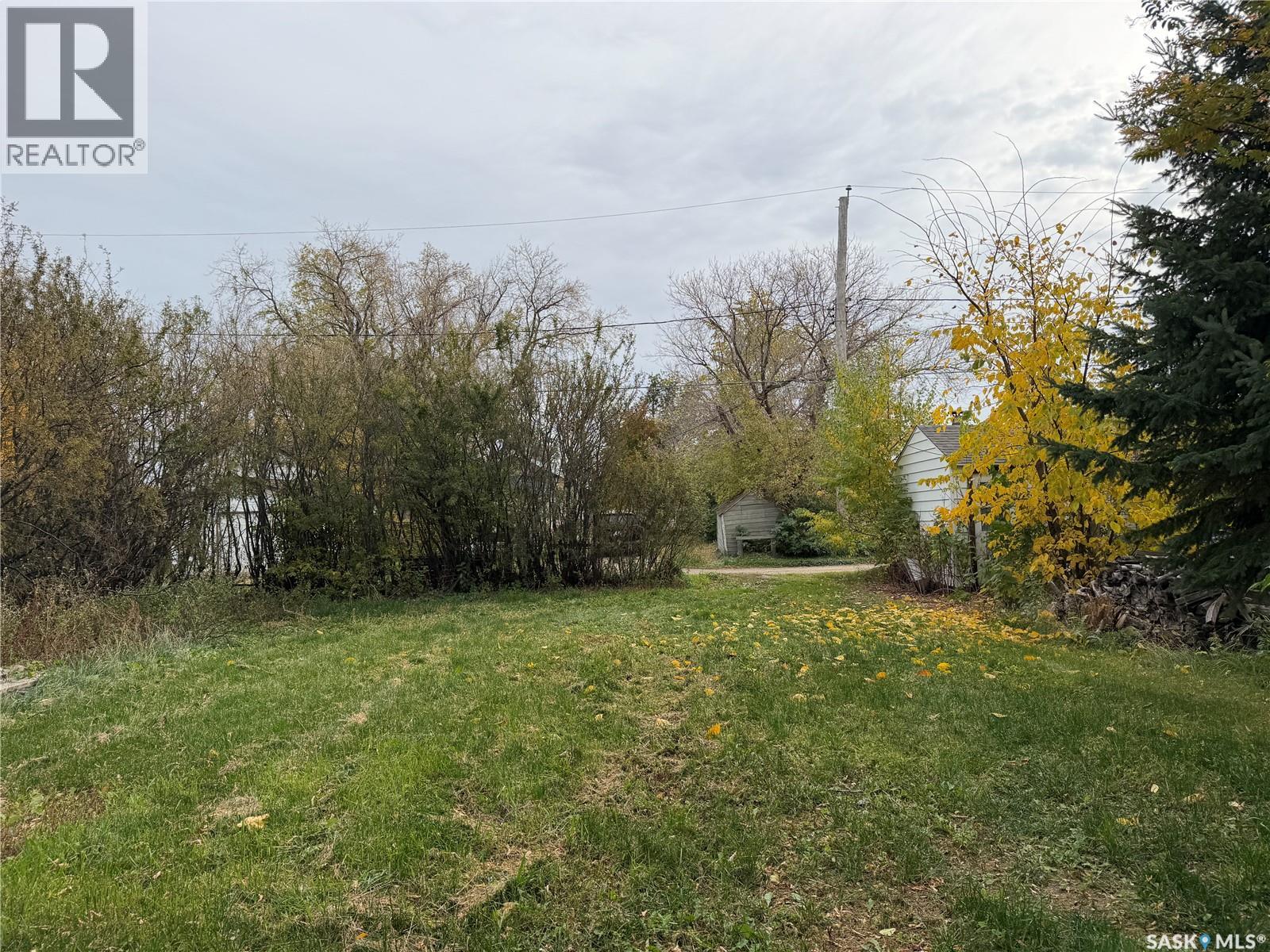 216 6th Street E Property Photo 9