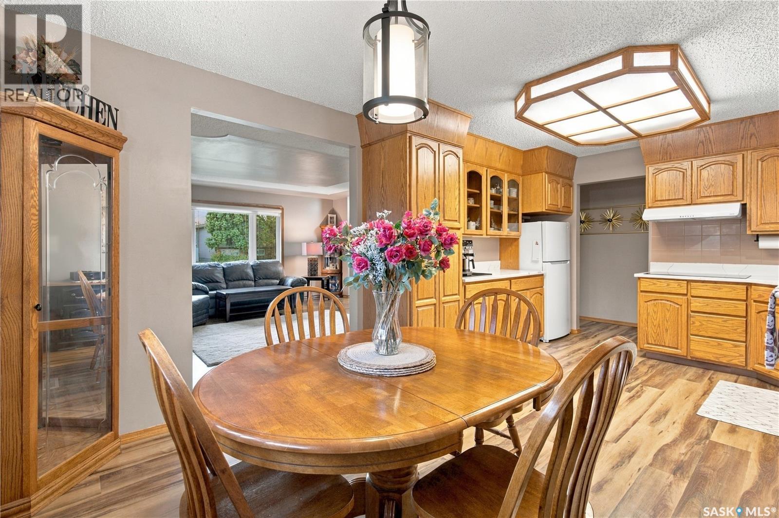 1311 Queen Crescent Property Photo 11
