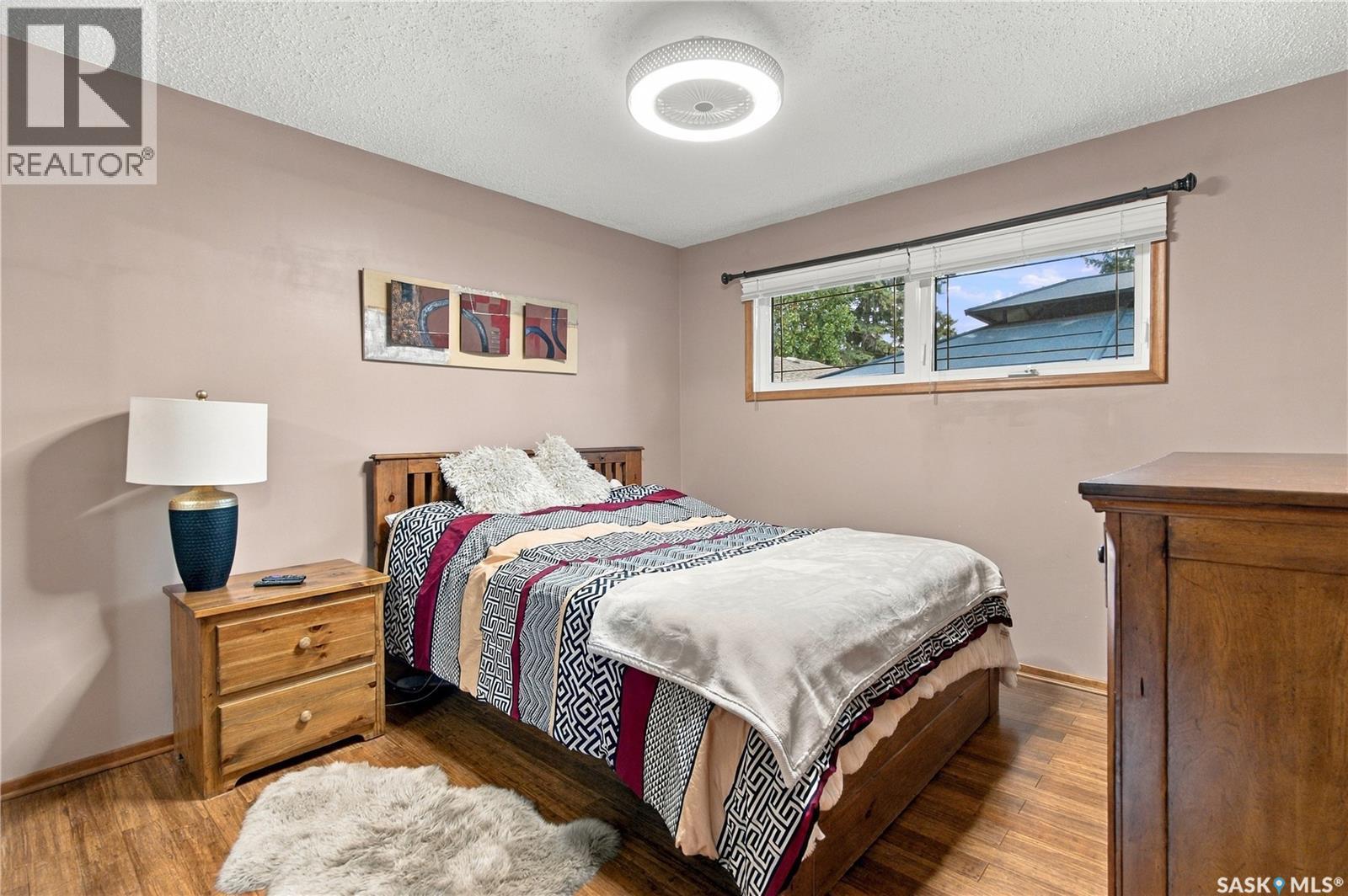 1311 Queen Crescent Property Photo 20