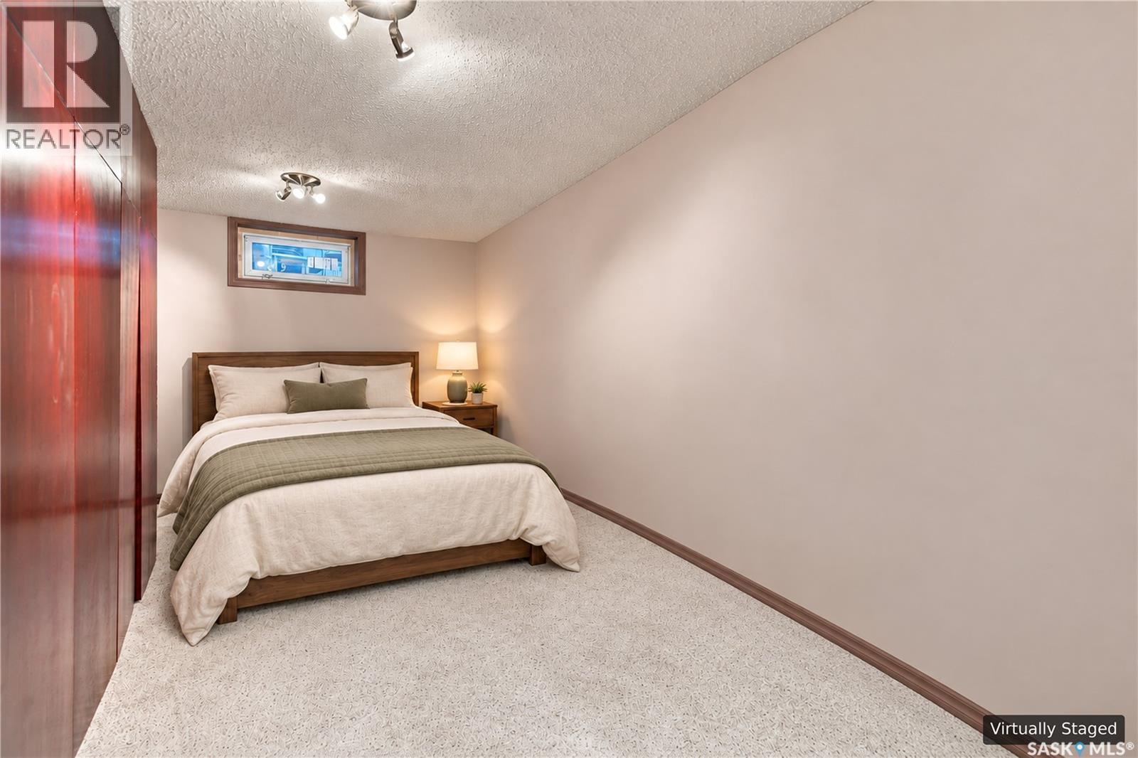 1311 Queen Crescent Property Photo 32