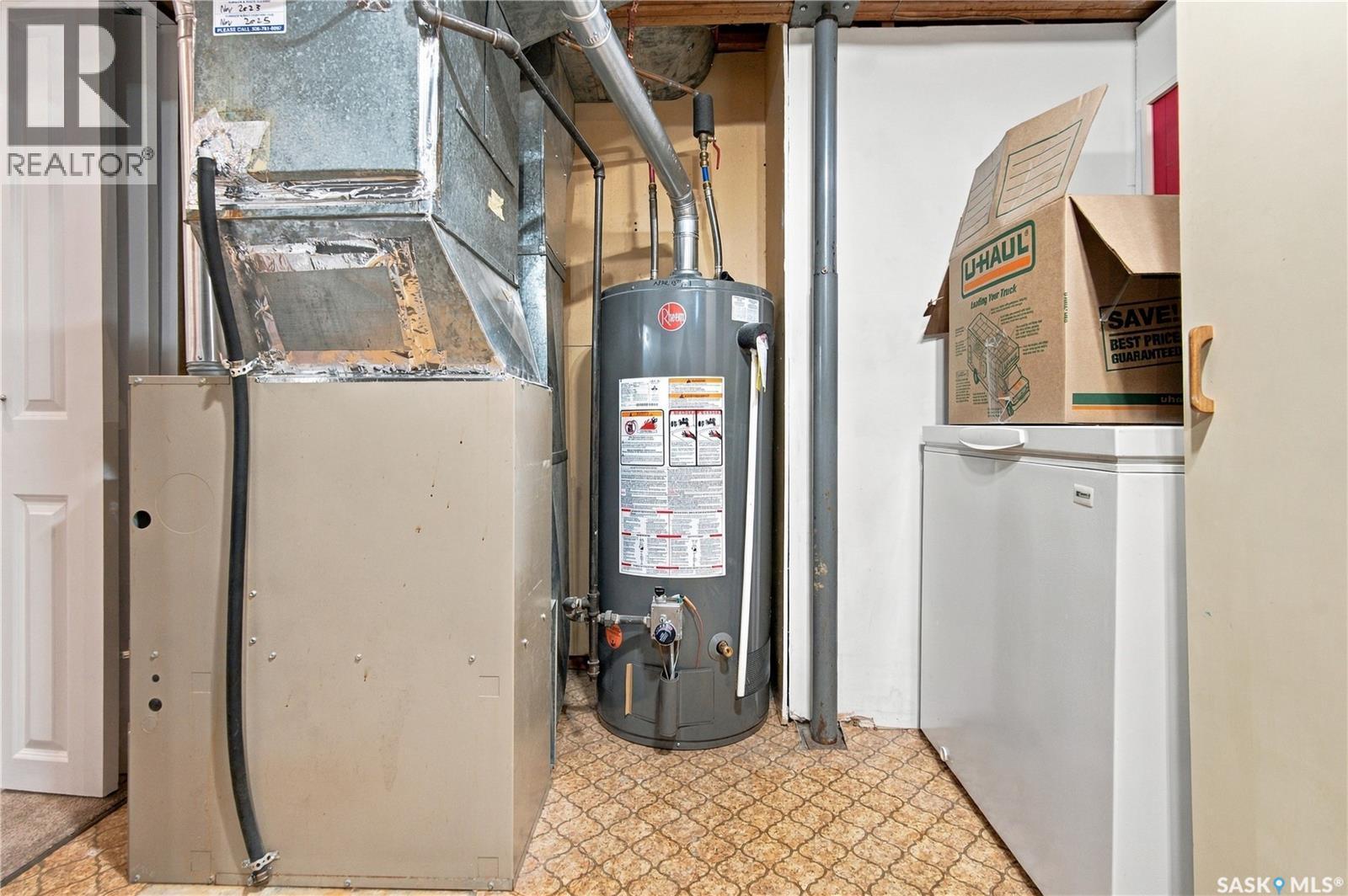 1311 Queen Crescent Property Photo 37