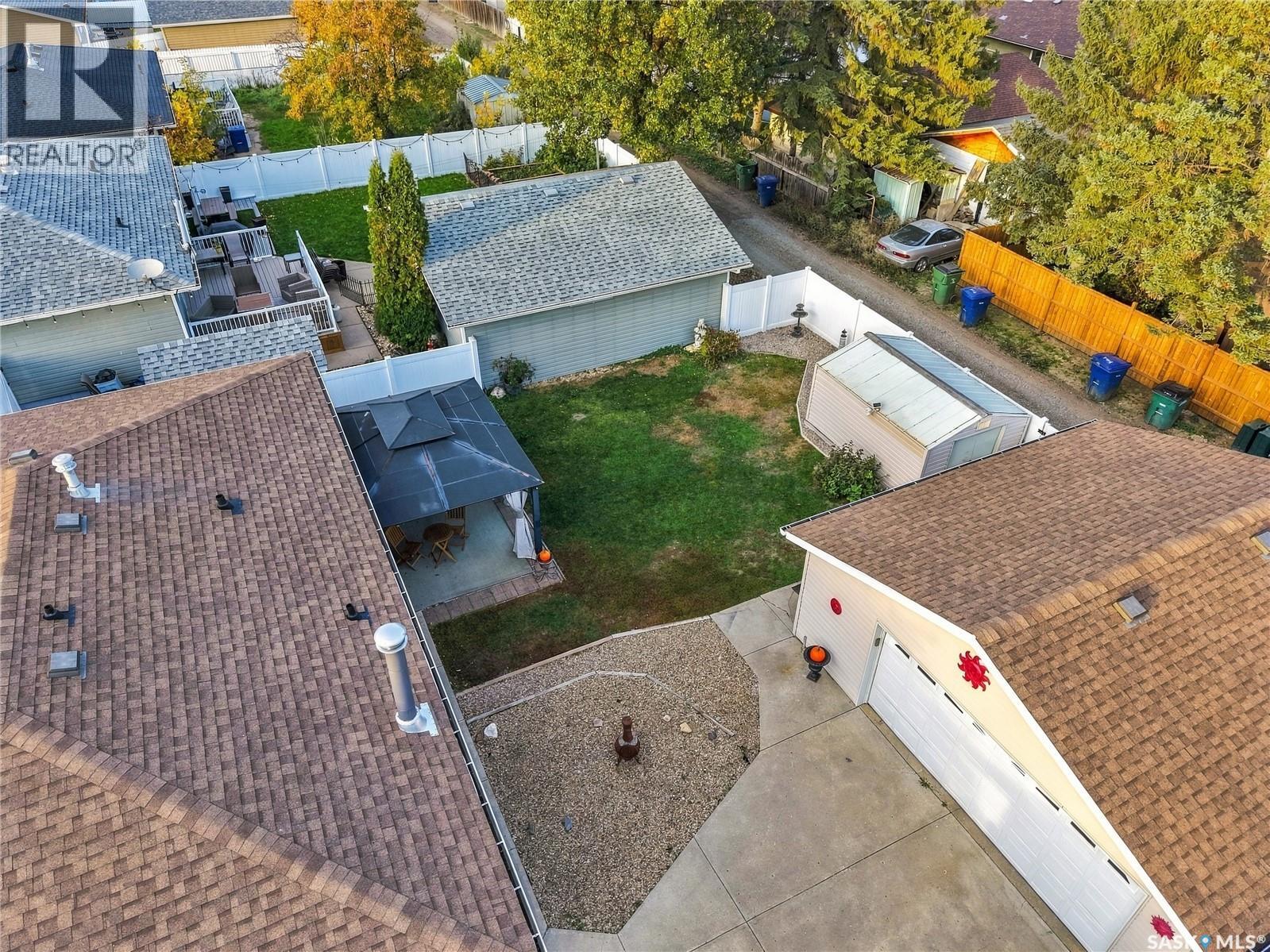 1311 Queen Crescent Property Photo 40
