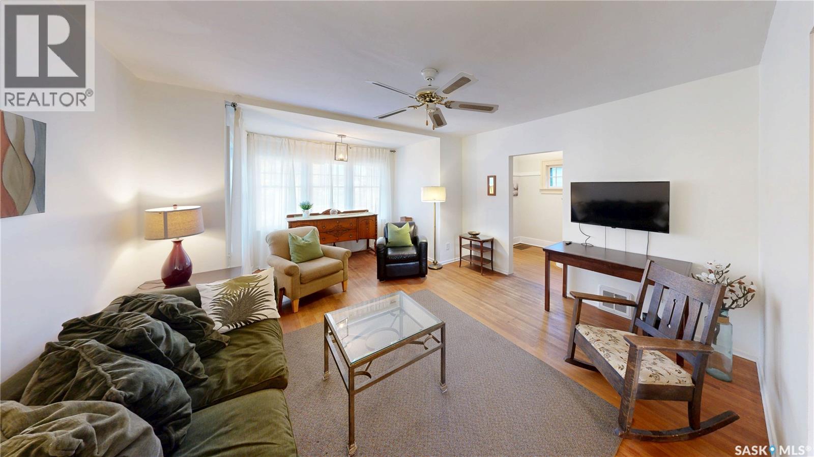 3723 Victoria Avenue Property Photo 1