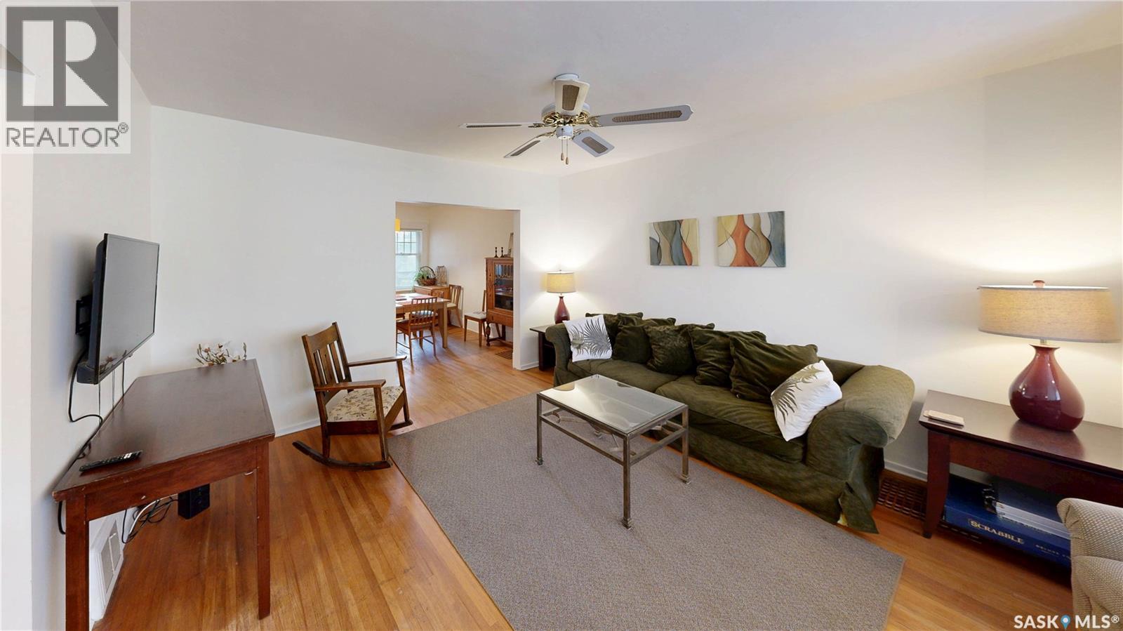 3723 Victoria Avenue Property Photo 4
