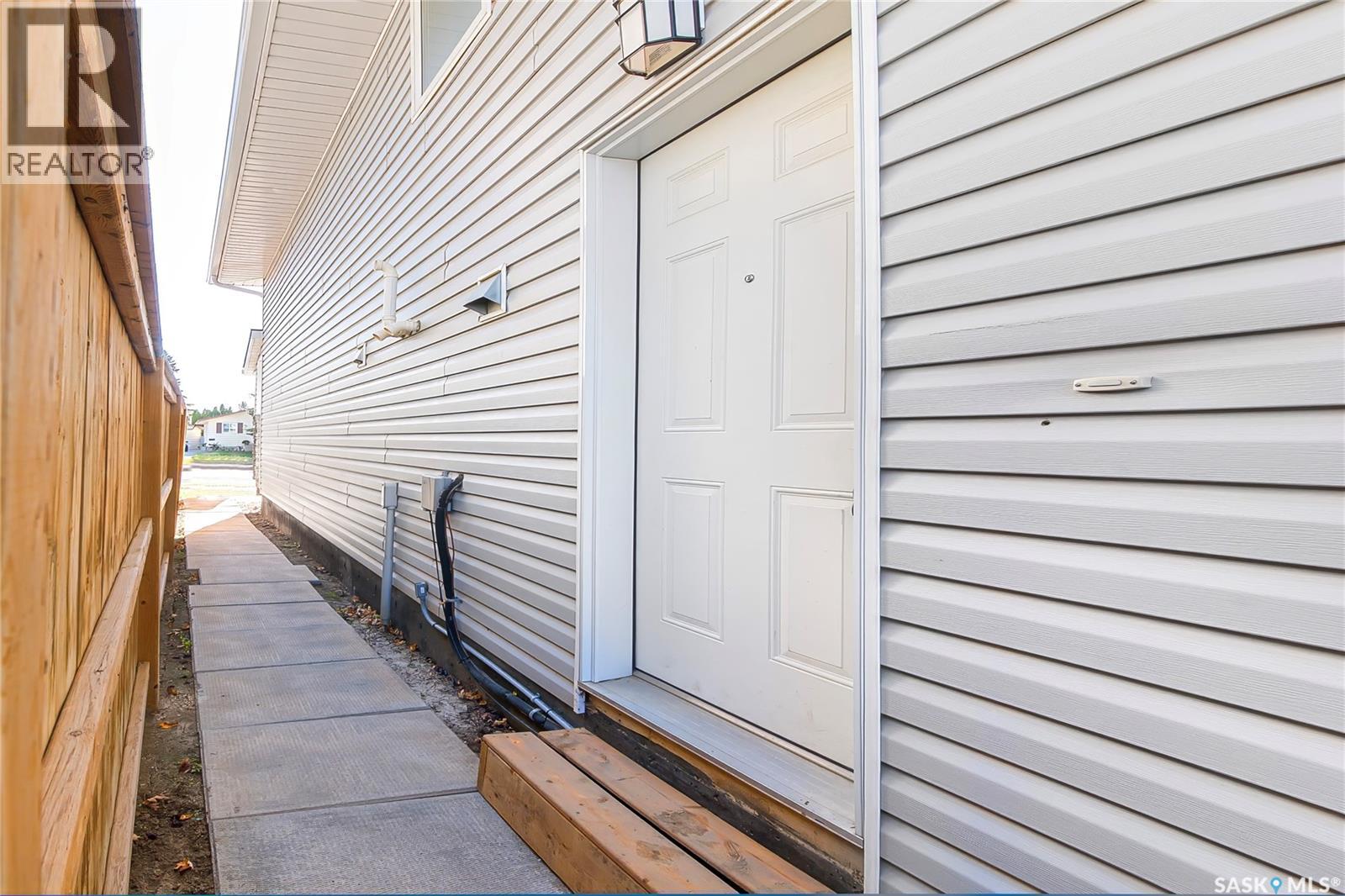3742 33rd Street W Property Photo 21