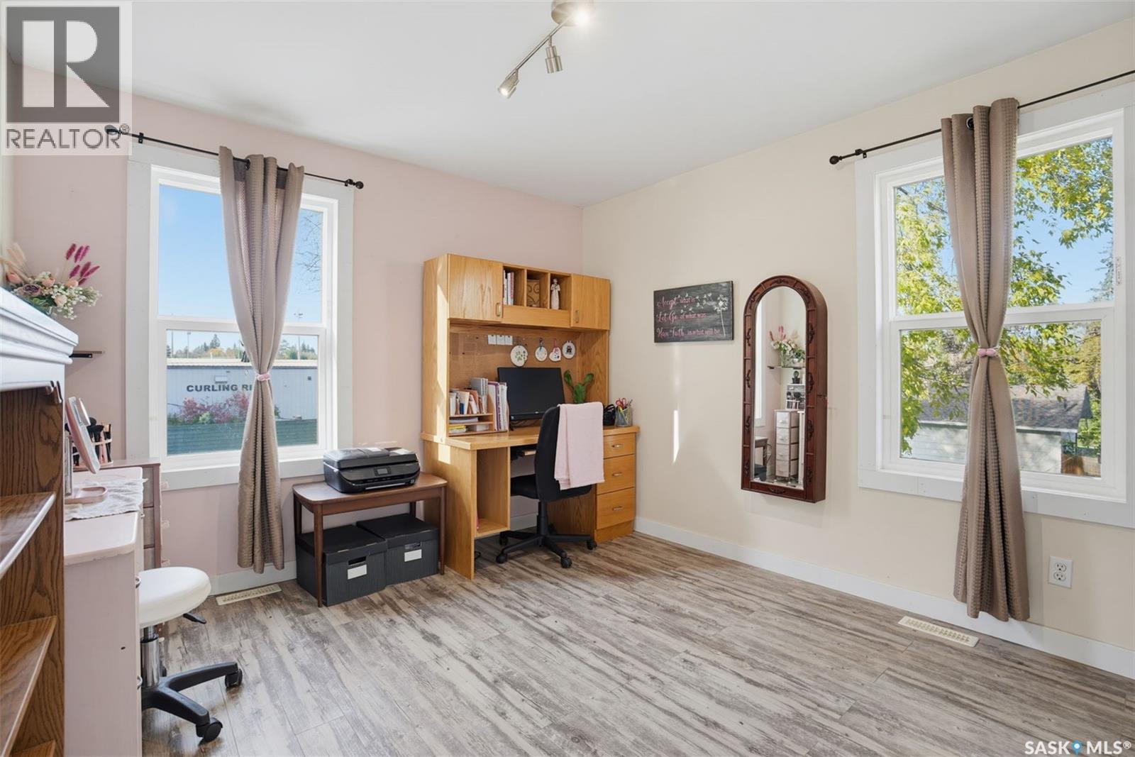 2018 8th Street Property Photo 23