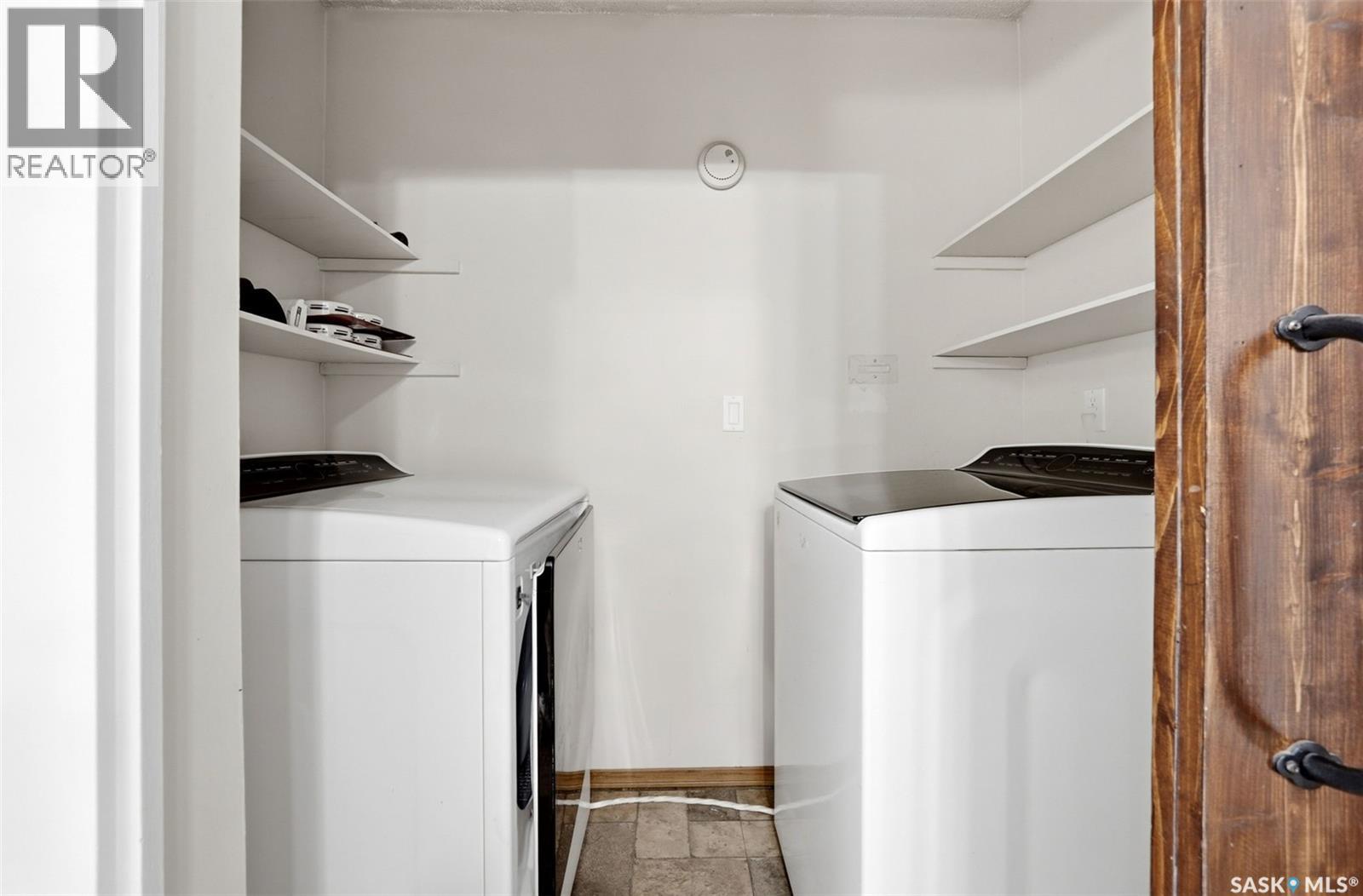305 1st Avenue Nw Property Photo 13