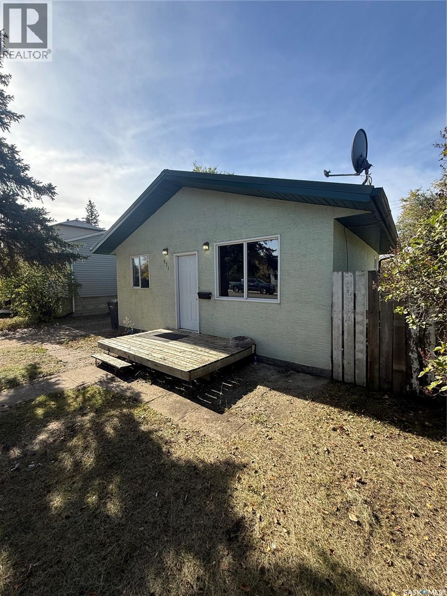 871 110th STREET Property Photo 1
