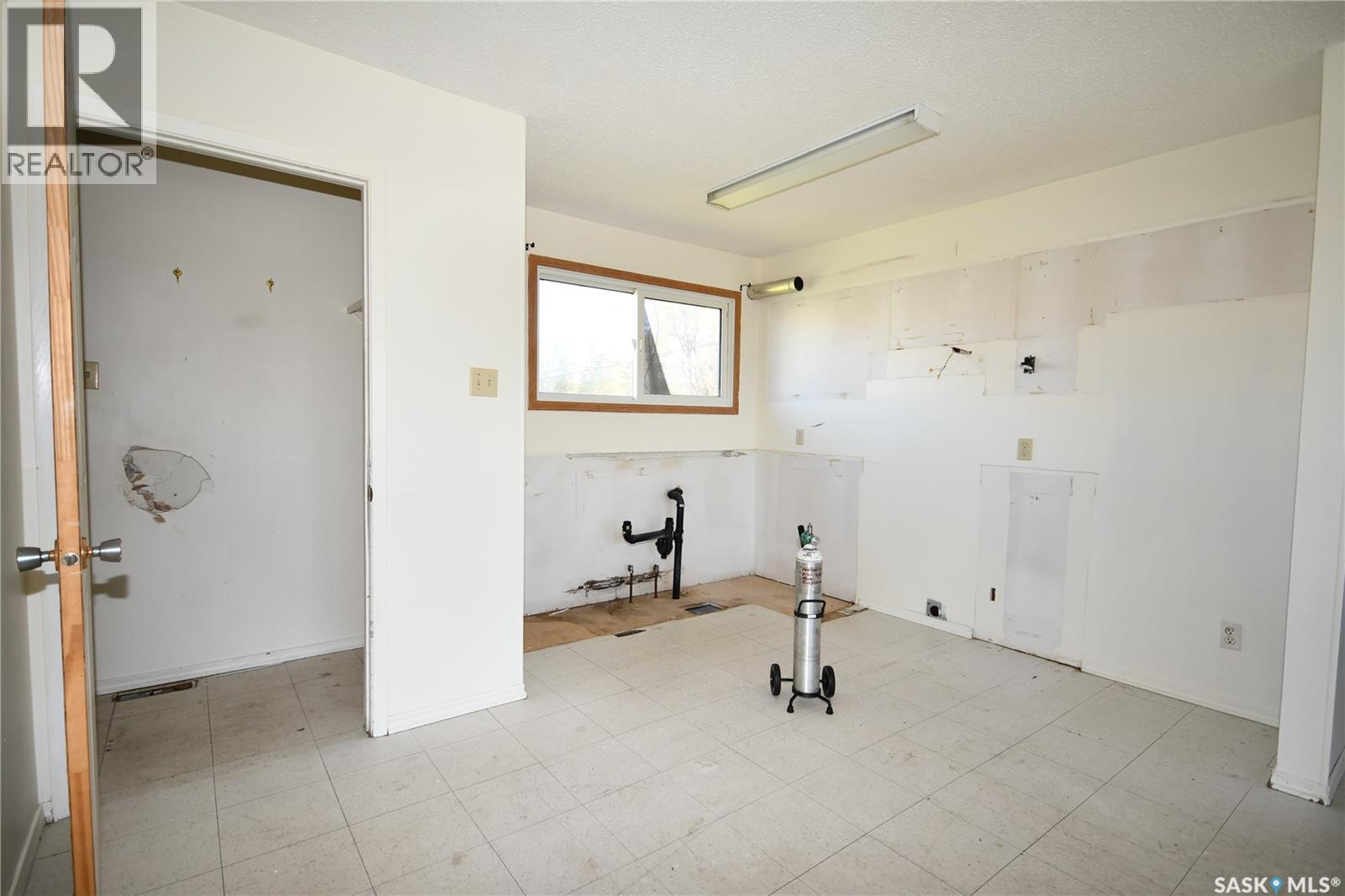 205 6th Avenue N Property Photo 2