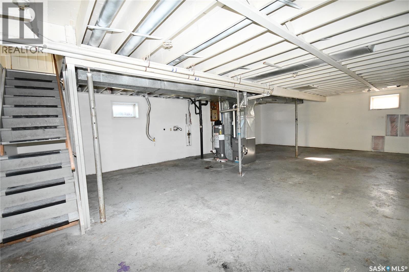 205 6th Avenue N Property Photo 14