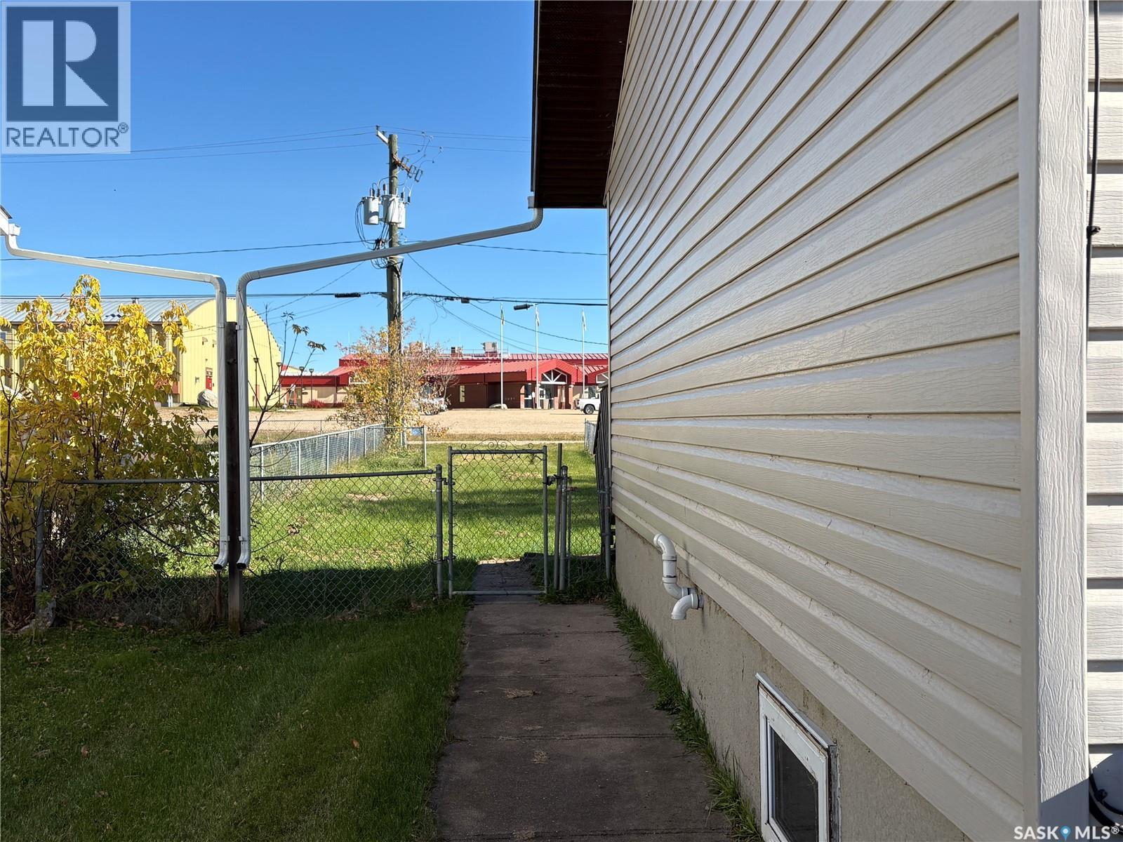 205 6th Avenue N Property Photo 18