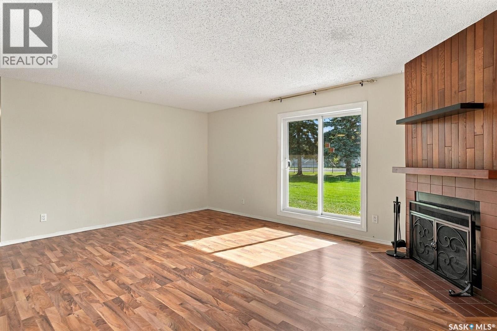 510 510 Prairie Avenue Property Photo 5