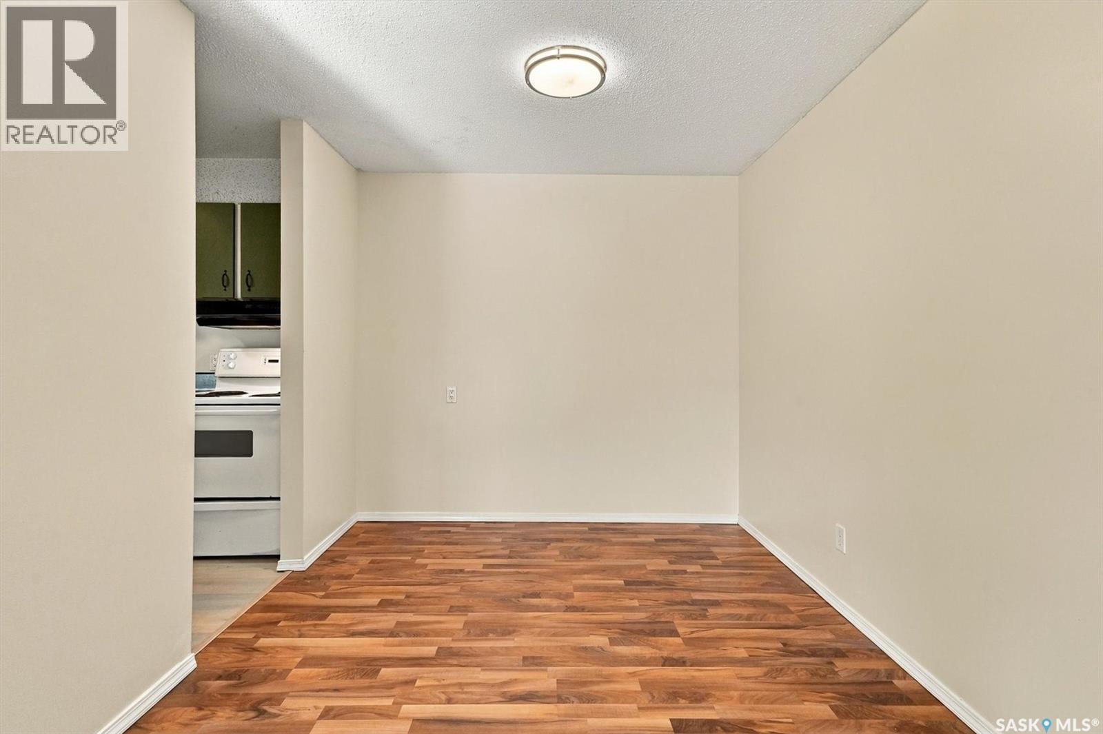 510 510 Prairie Avenue Property Photo 10