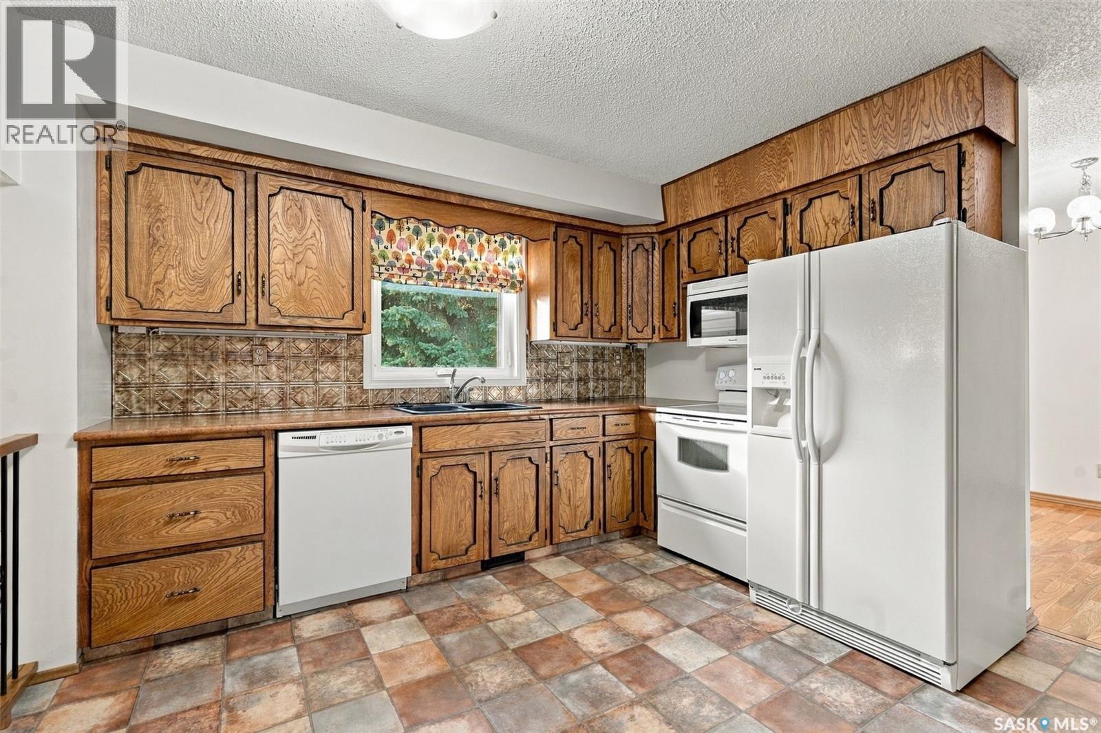 522 Delaronde Road Property Photo 13