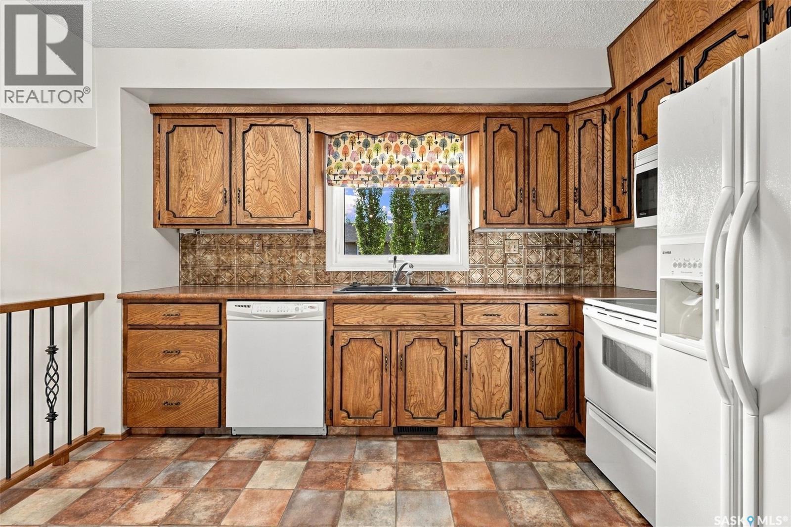 522 Delaronde Road Property Photo 14