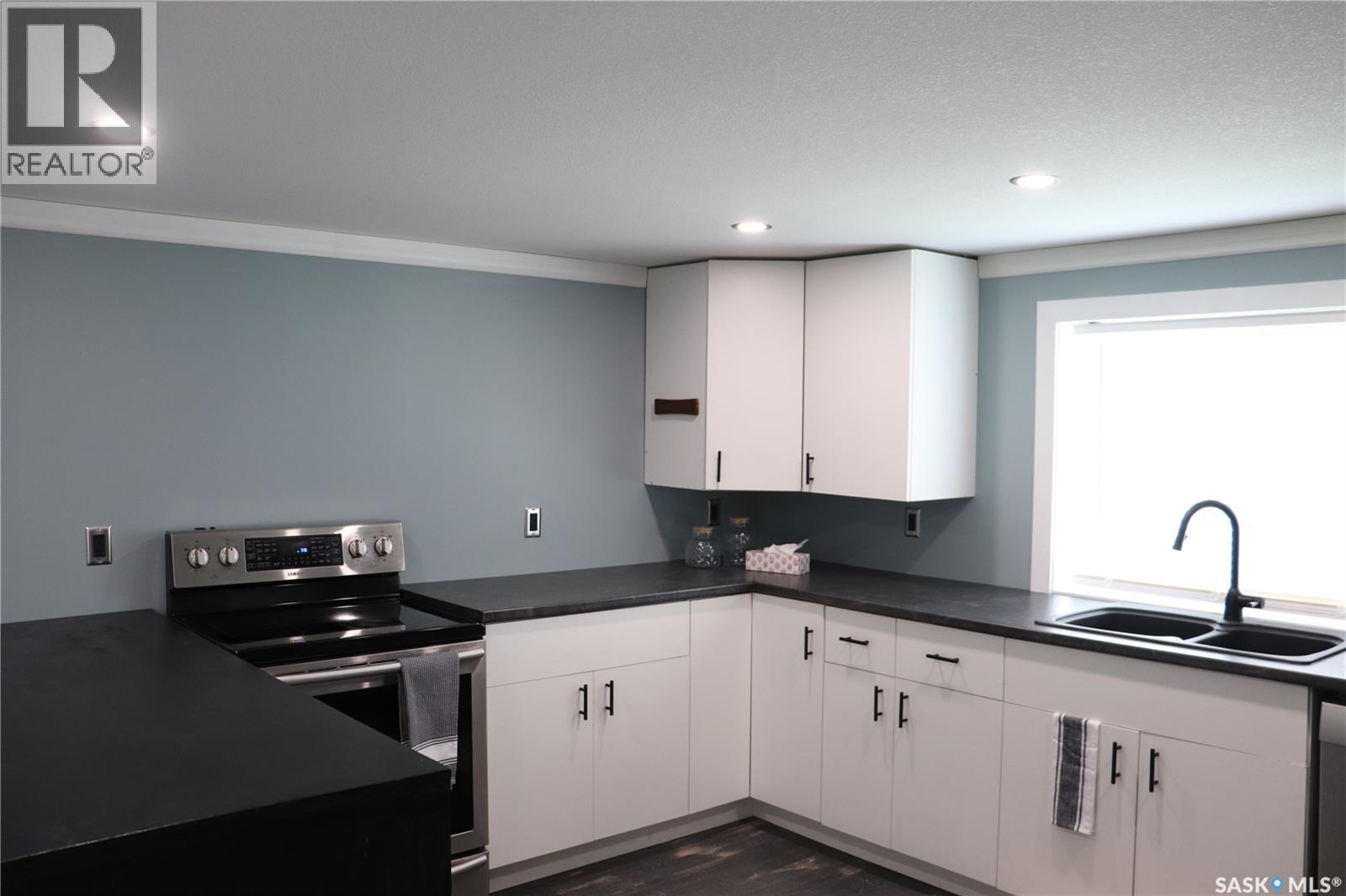 228 Cypress Way Property Photo 4