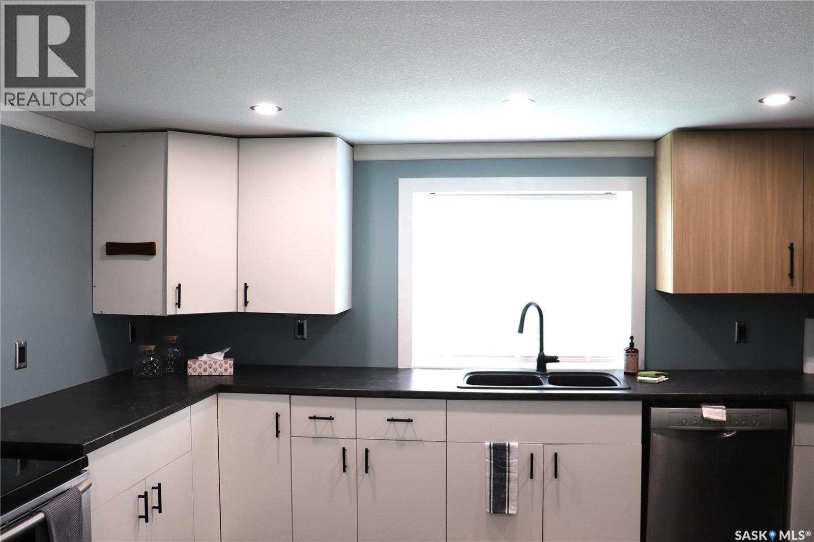 228 Cypress Way Property Photo 5